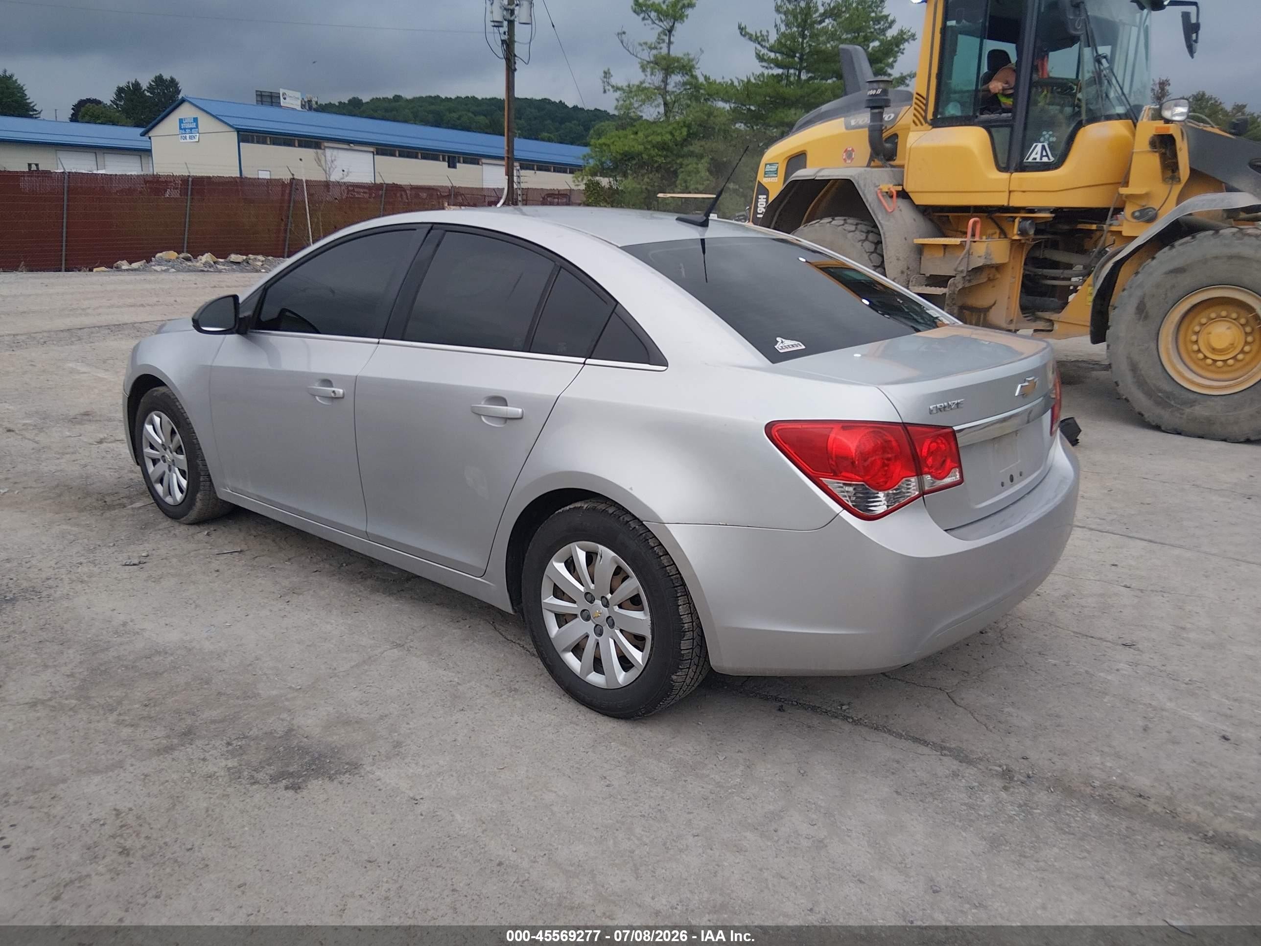 2011 Chevrolet Cruze Ls Silver vin: 1G1PD5SH8B7297007