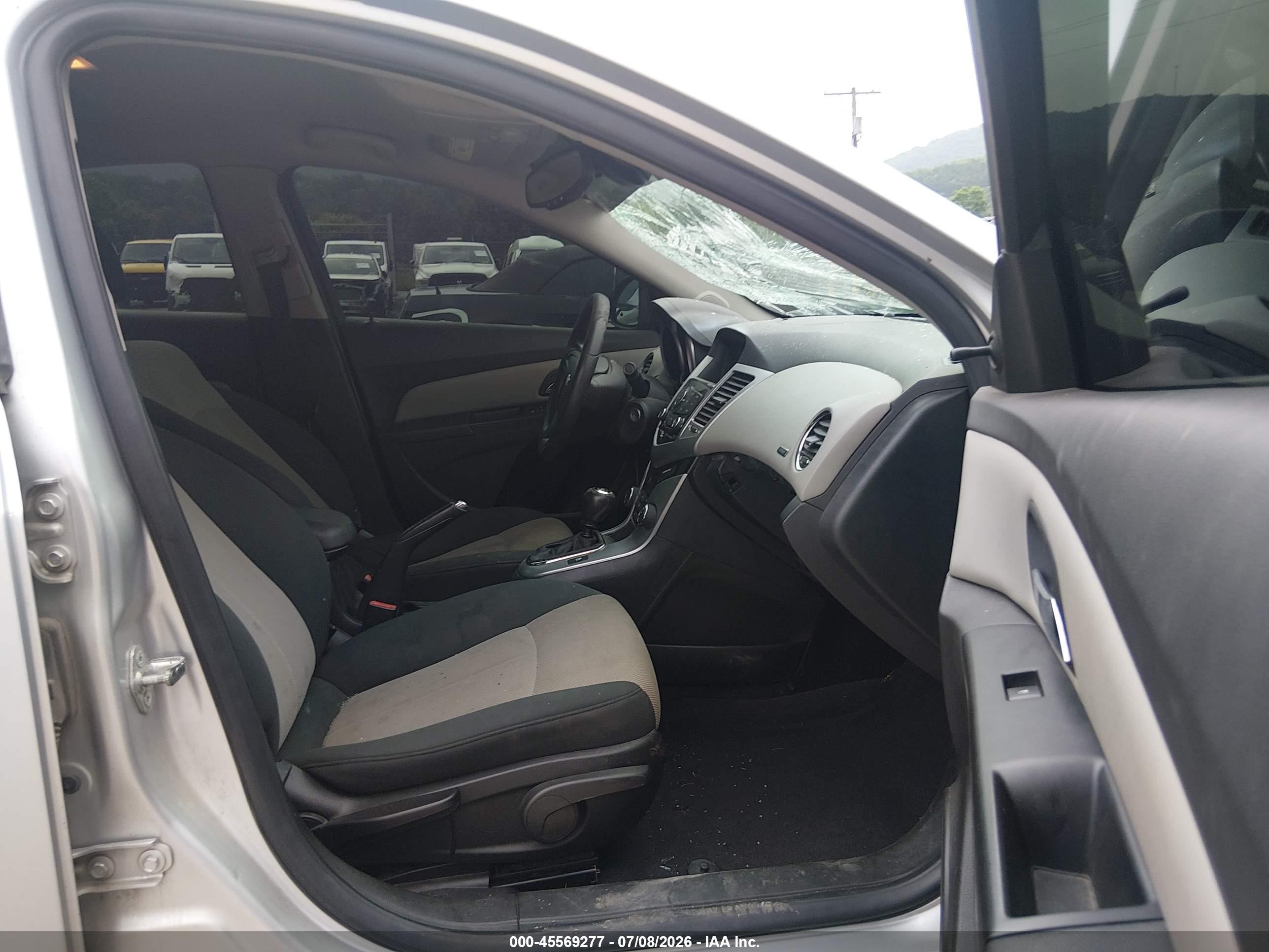 2011 Chevrolet Cruze Ls Silver vin: 1G1PD5SH8B7297007