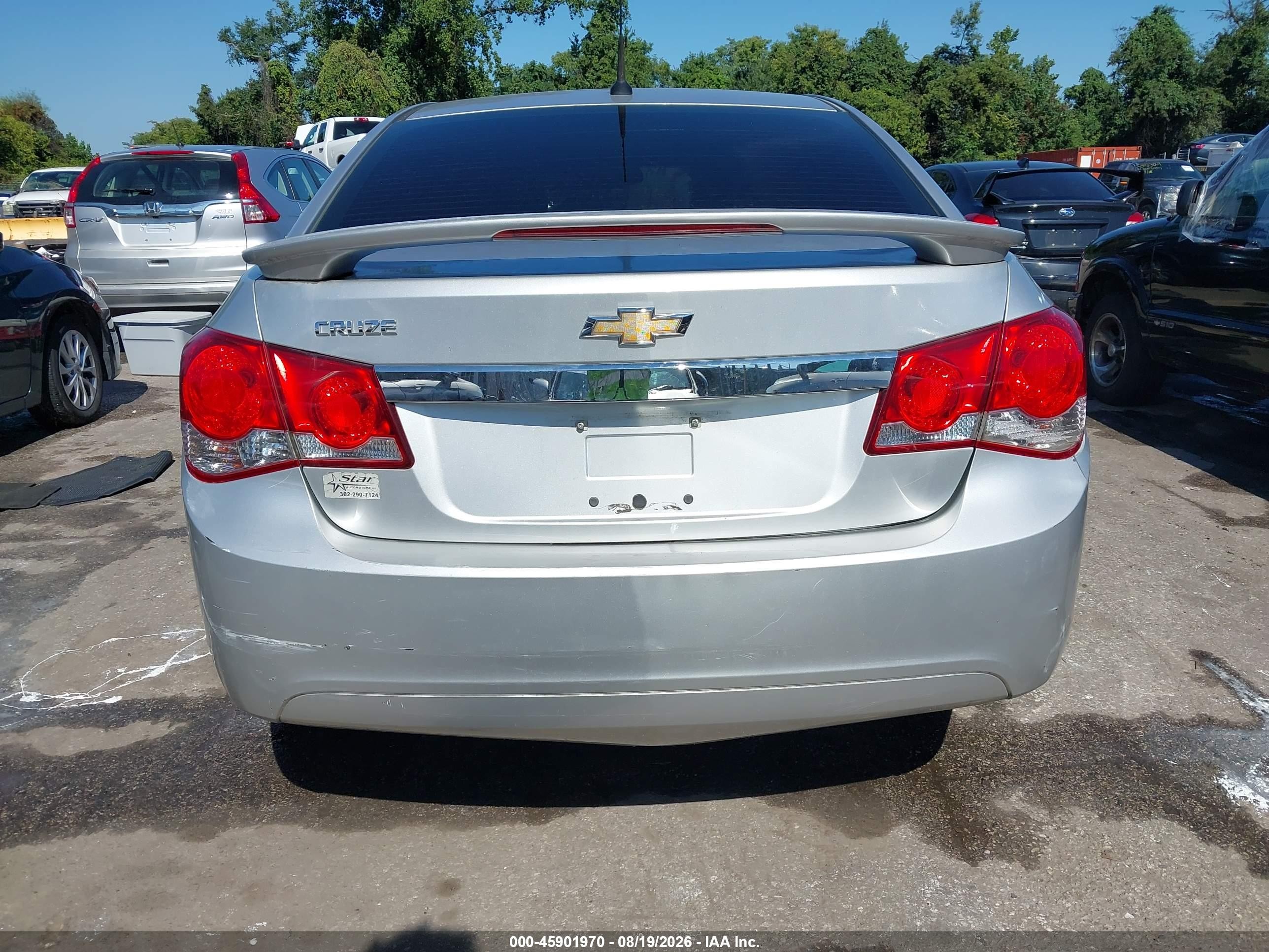 2011 Chevrolet Cruze Ls Silver vin: 1G1PD5SHXB7161428