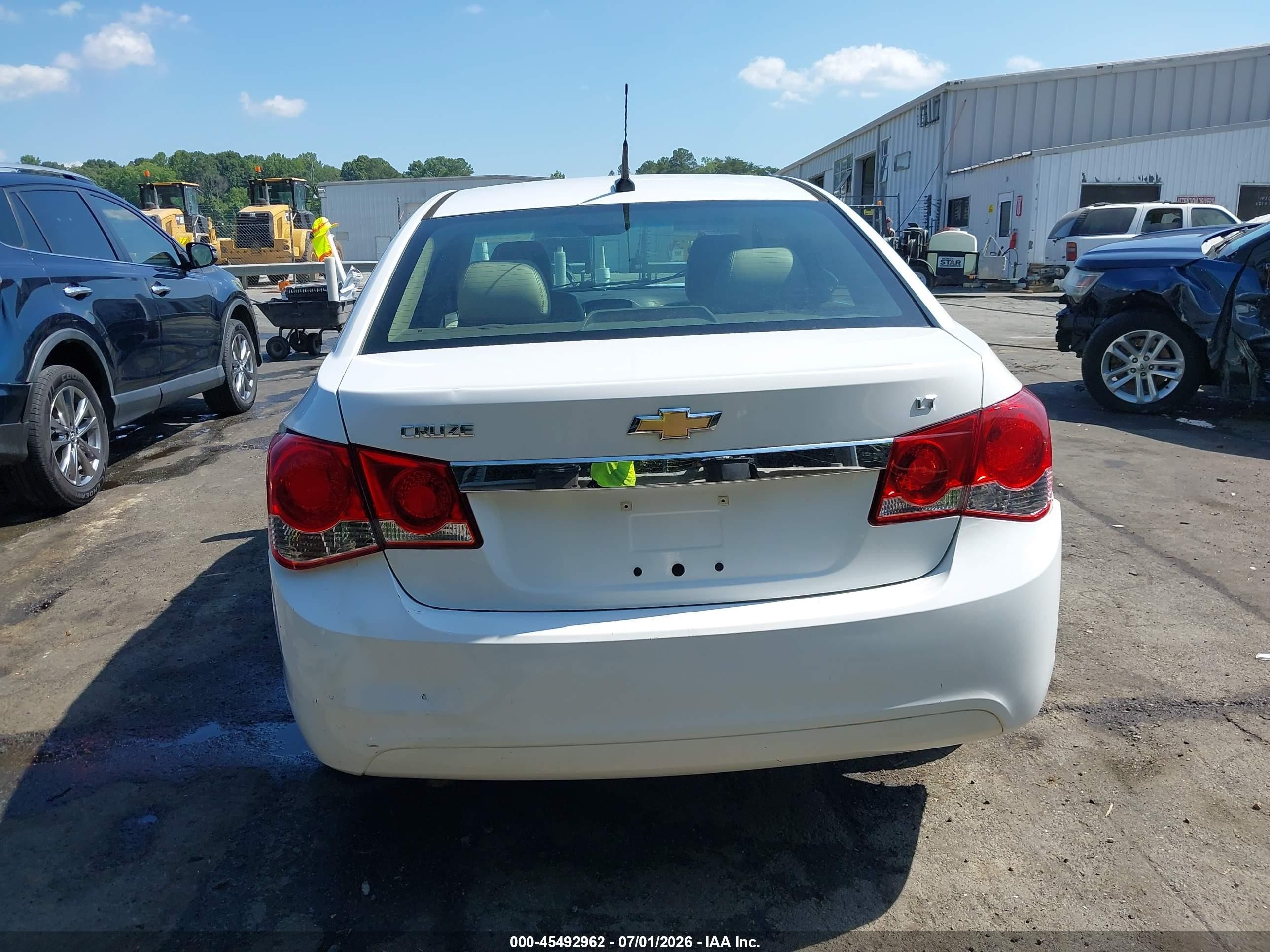 2013 Chevrolet Cruze 2lt Auto White vin: 1G1PE5SB1D7139376