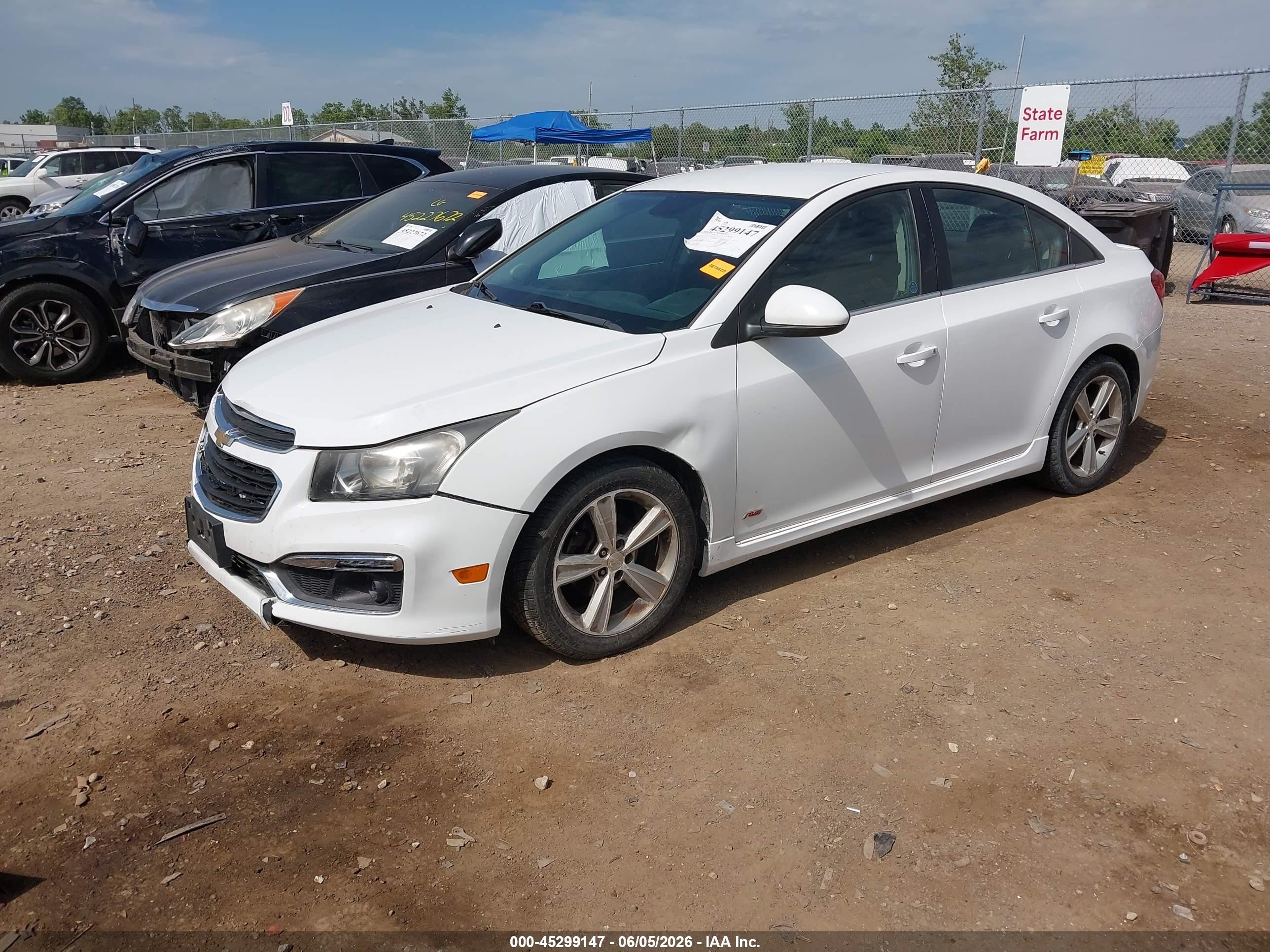 2015 Chevrolet Cruze 2lt Auto White vin: 1G1PE5SB2F7123111