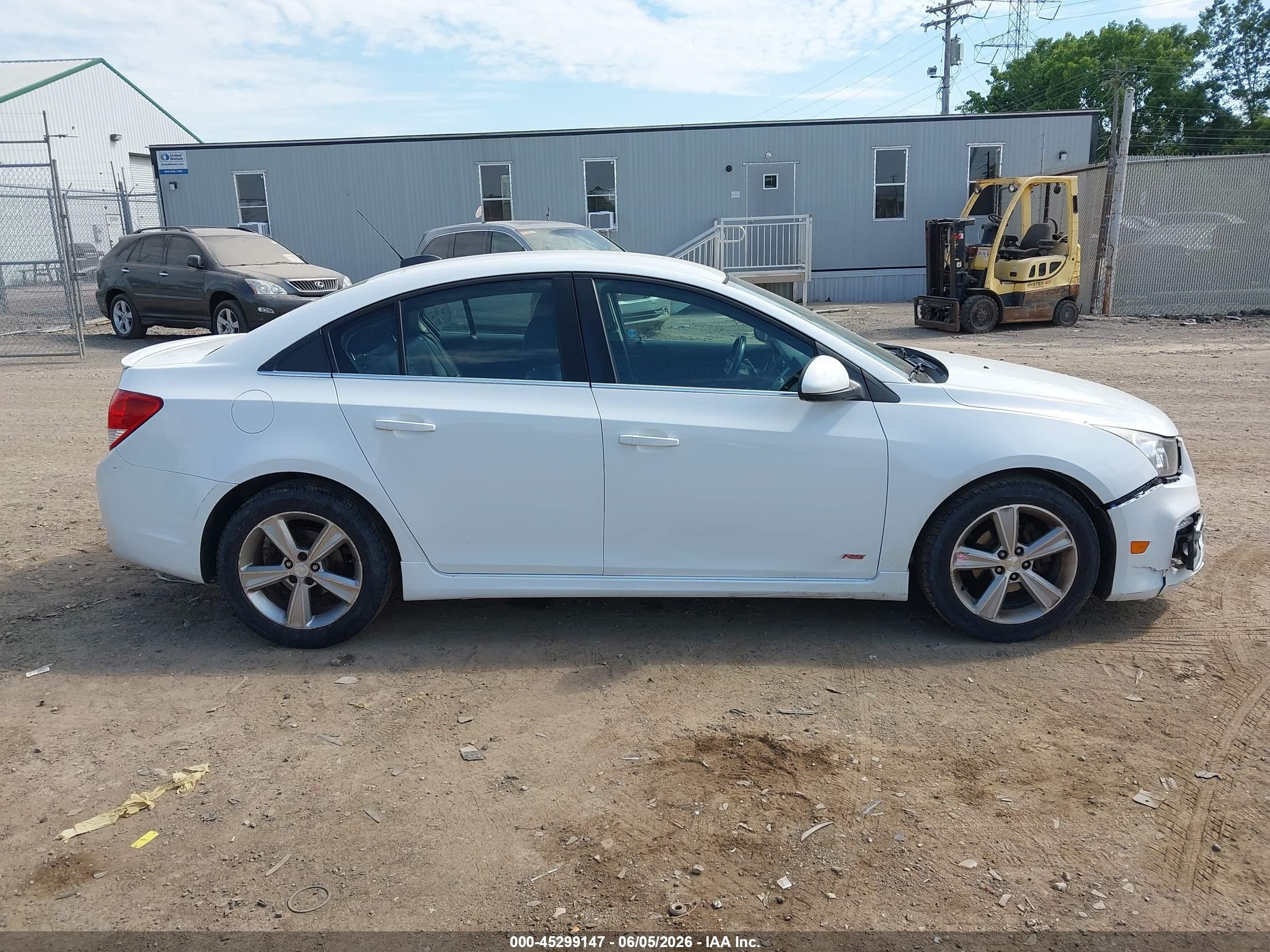 2015 Chevrolet Cruze 2lt Auto White vin: 1G1PE5SB2F7123111