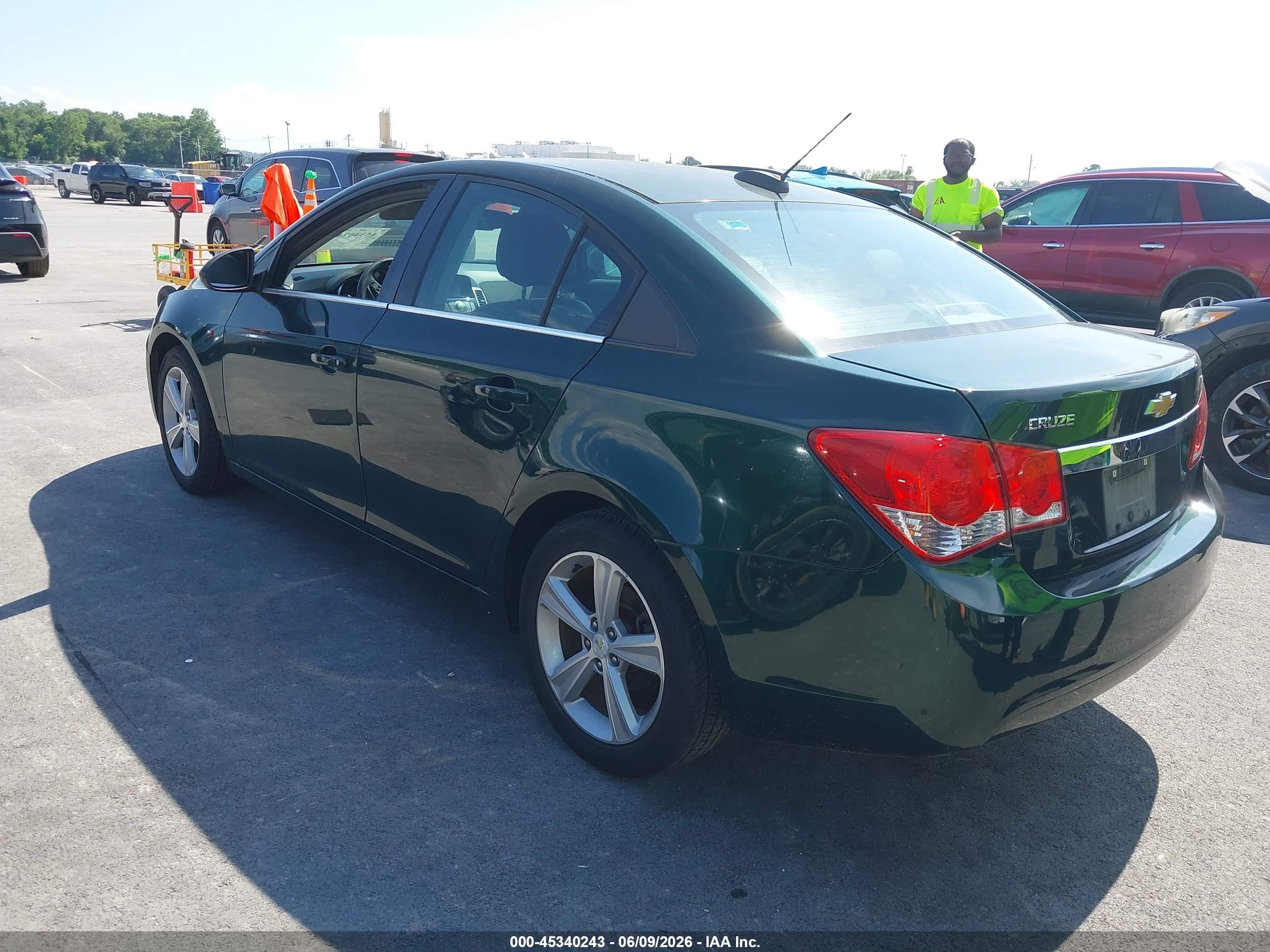 2015 Chevrolet Cruze 2lt Auto Зеленый vin: 1G1PE5SB2F7171191