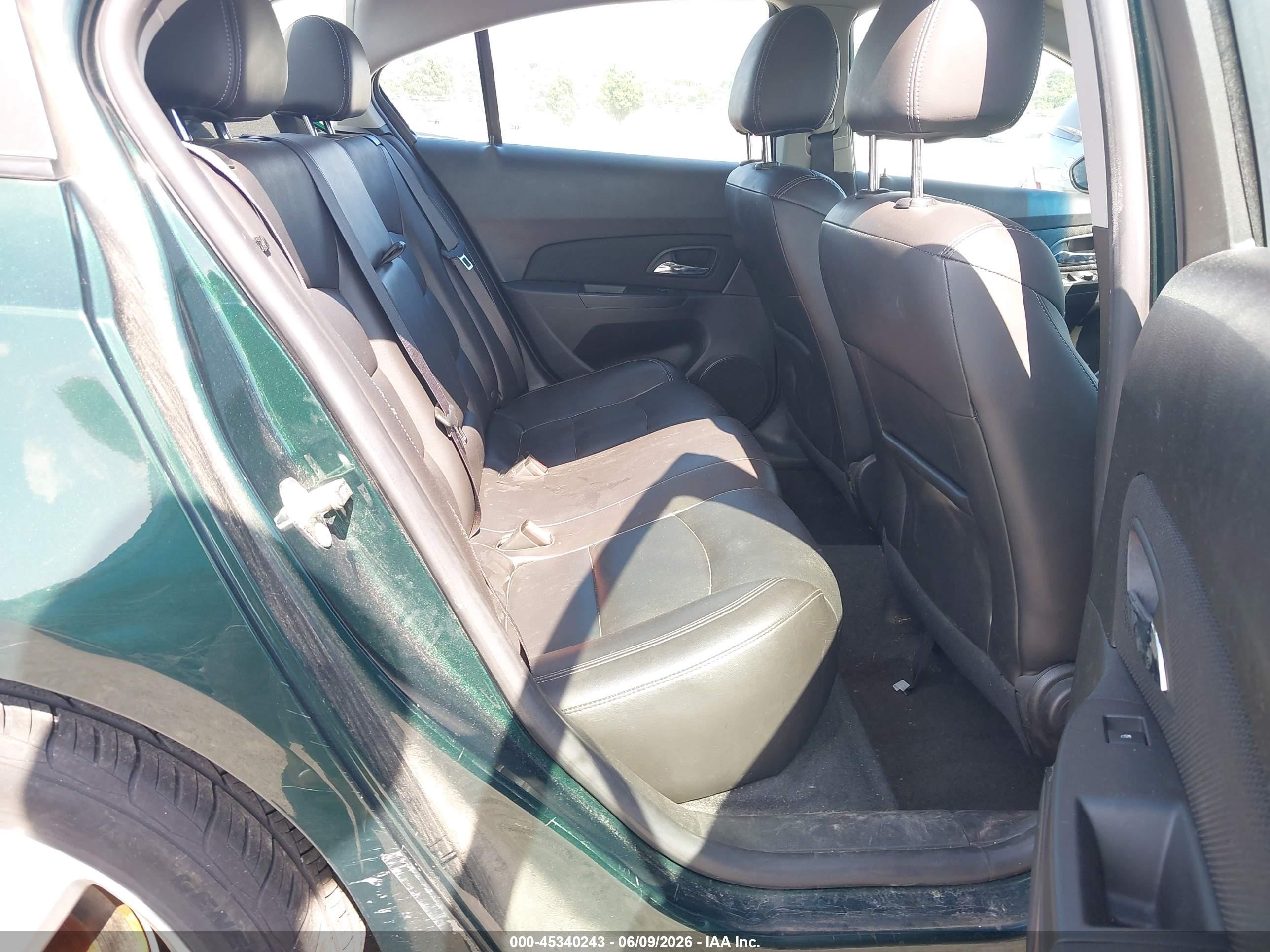2015 Chevrolet Cruze 2lt Auto Зеленый vin: 1G1PE5SB2F7171191