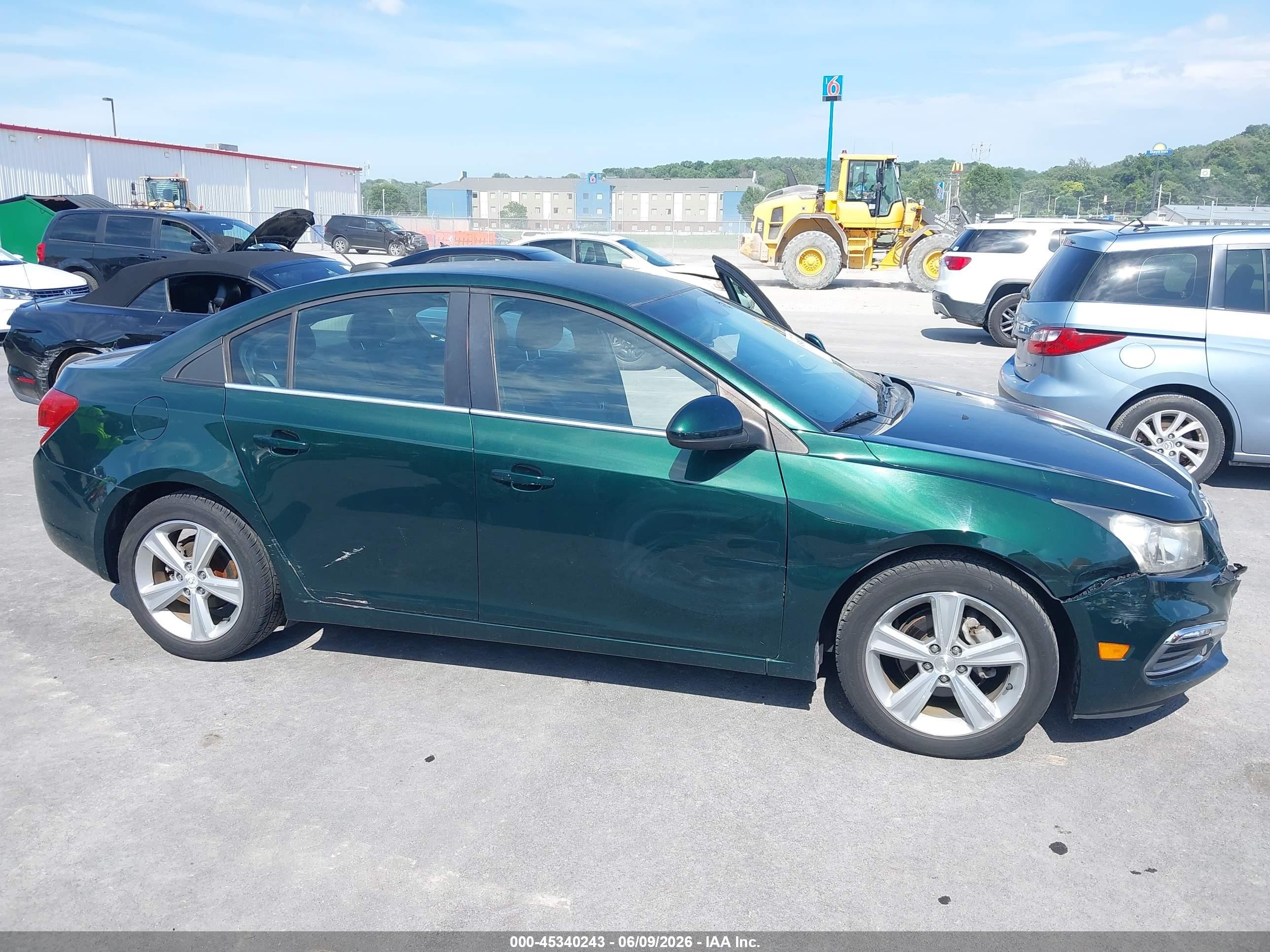 2015 Chevrolet Cruze 2lt Auto Зеленый vin: 1G1PE5SB2F7171191