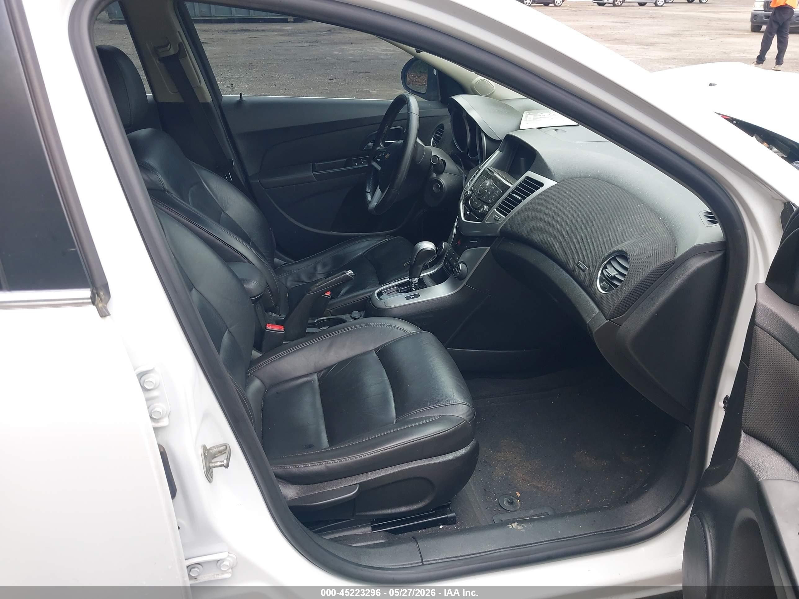 2013 Chevrolet Cruze 2lt Auto Белый vin: 1G1PE5SB3D7142098