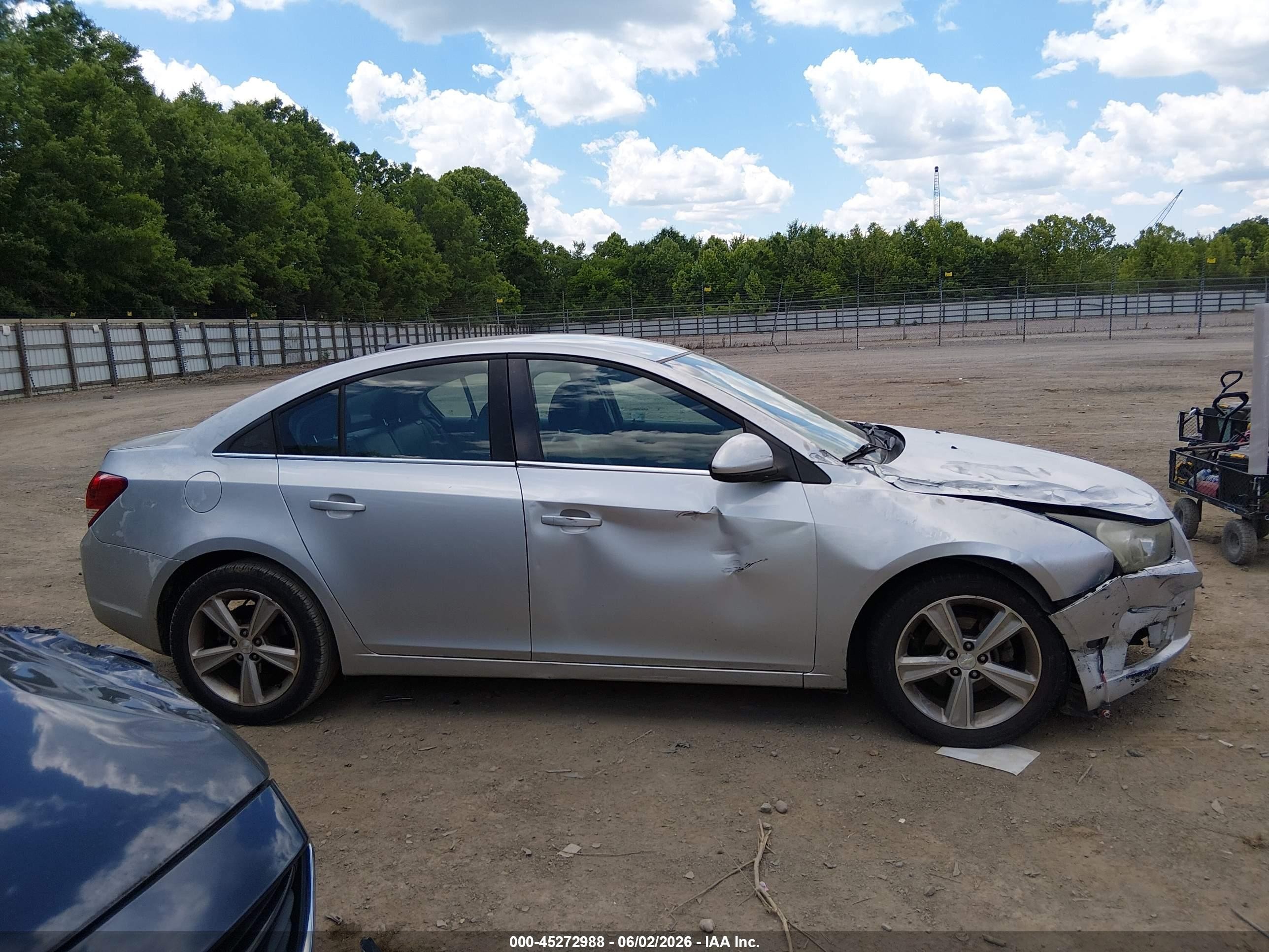 2014 Chevrolet Cruze 2lt Auto Серебряный vin: 1G1PE5SB3E7132284