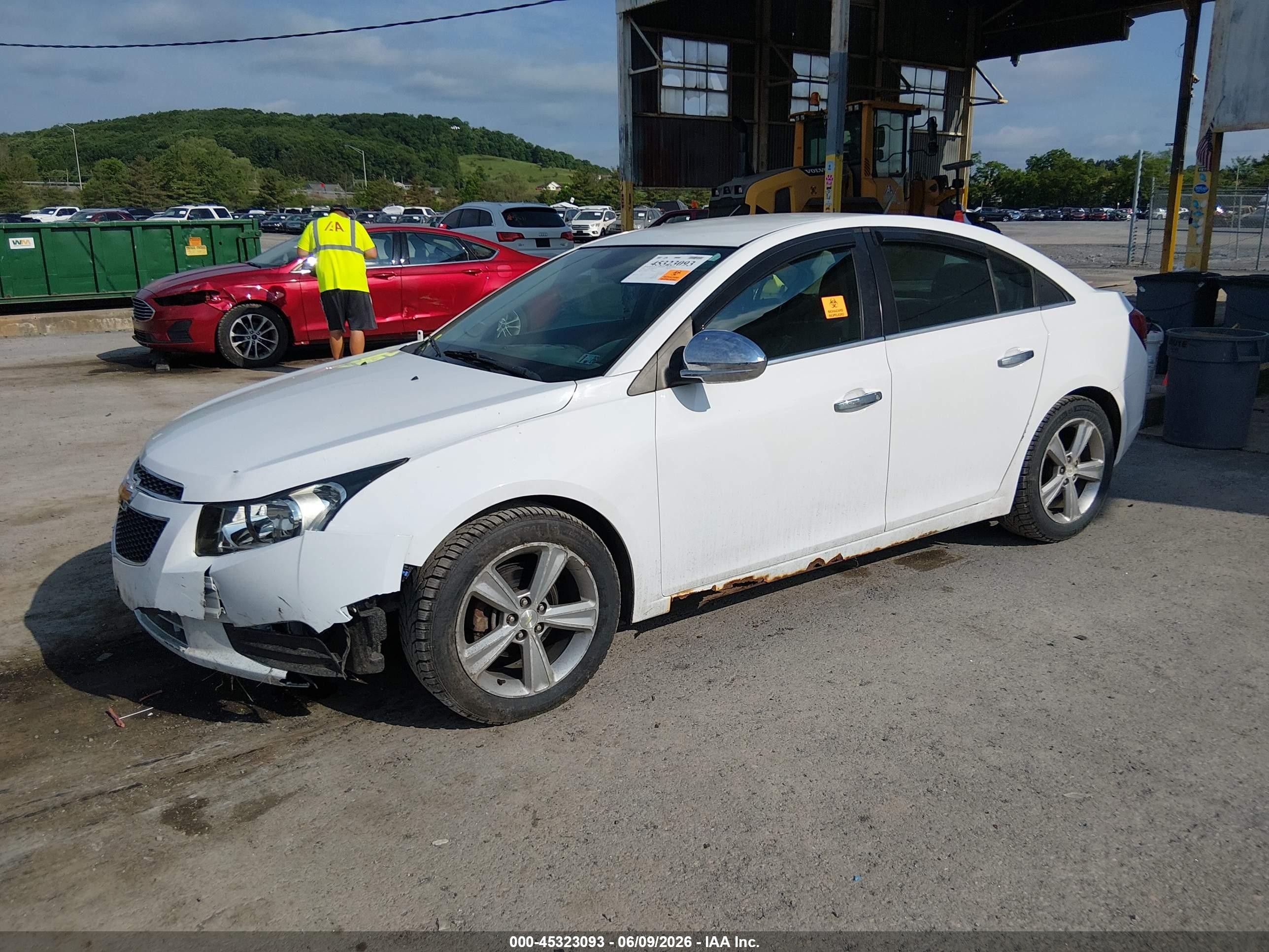 2014 Chevrolet Cruze 2lt Auto White vin: 1G1PE5SB3E7312185