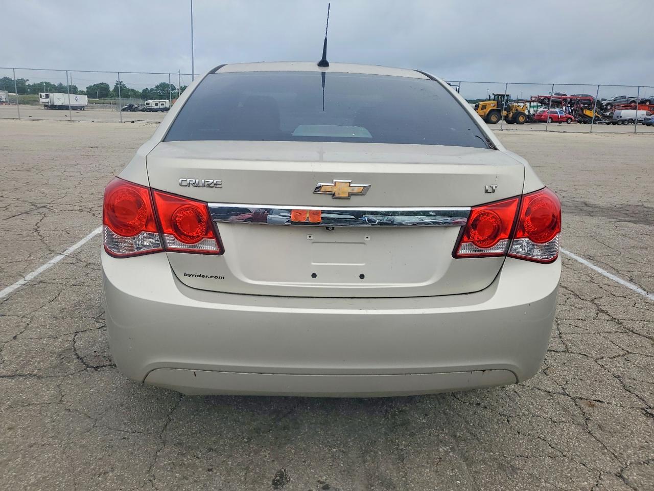 2014 Chevrolet Cruze Lt Beige vin: 1G1PE5SB3E7370491