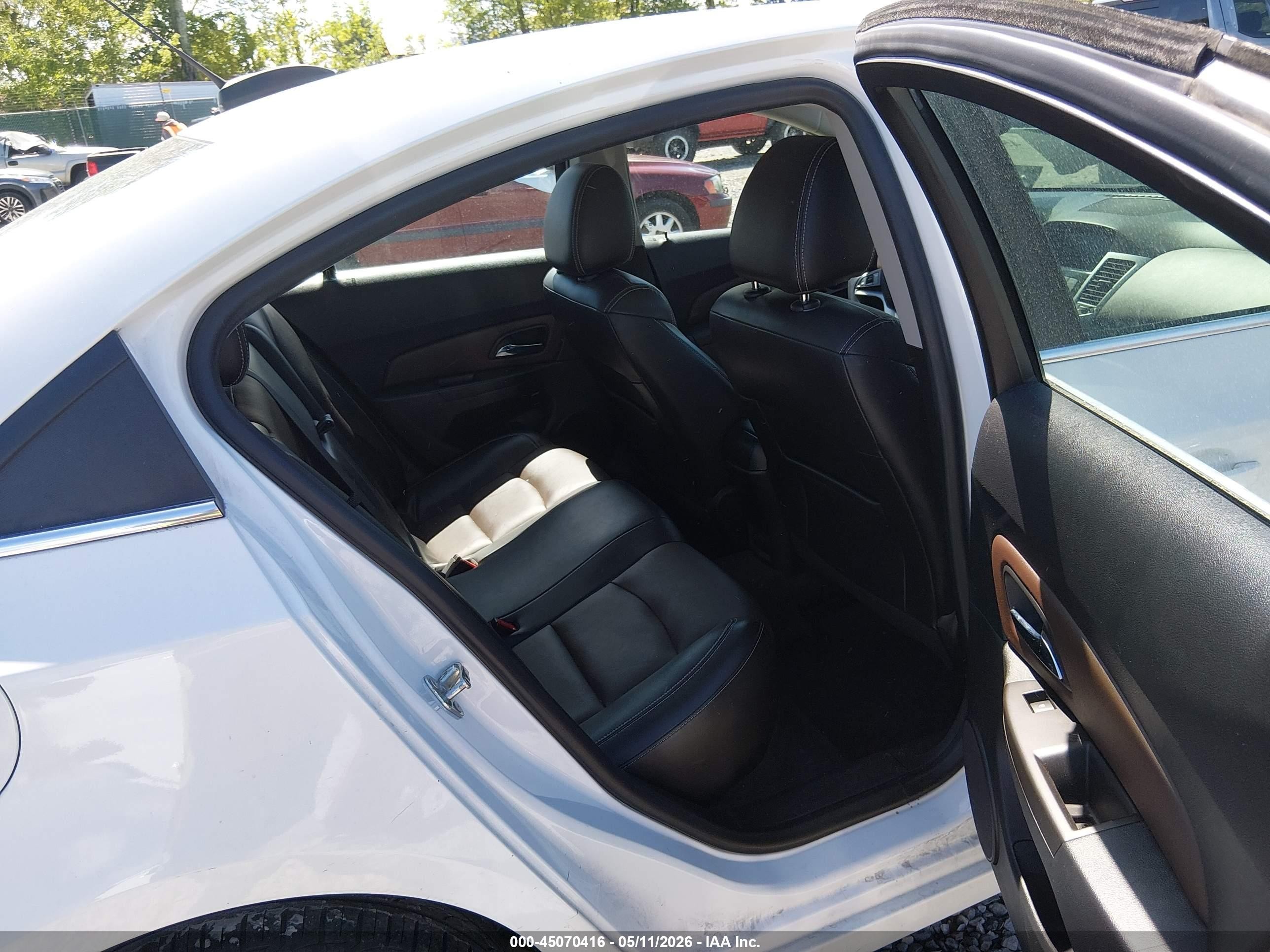 2015 Chevrolet Cruze 2lt Auto White vin: 1G1PE5SB3F7140886