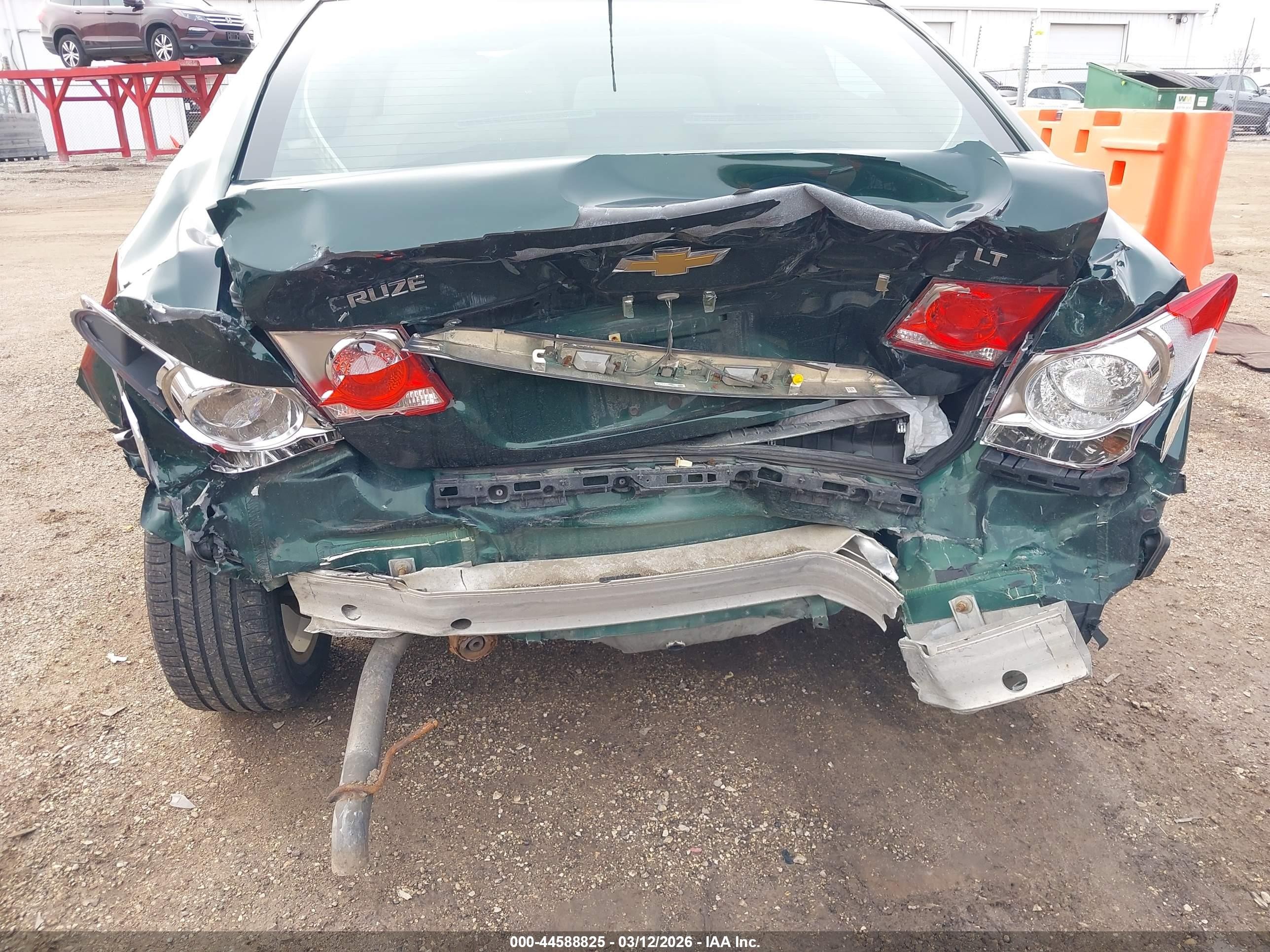 2015 Chevrolet Cruze 2lt Auto Green vin: 1G1PE5SB4F7254377