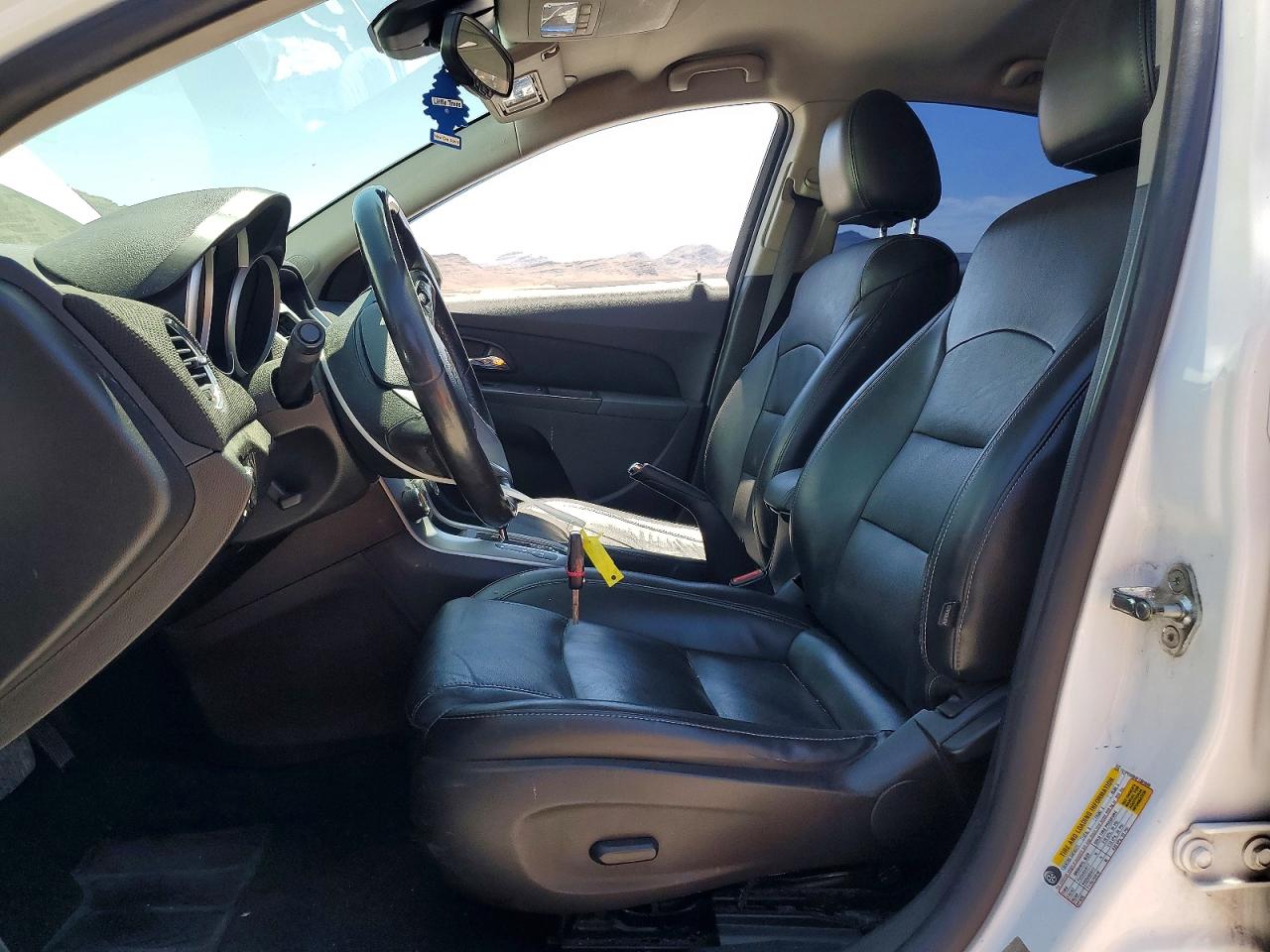 2015 Chevrolet Cruze Lt White vin: 1G1PE5SB4F7301049