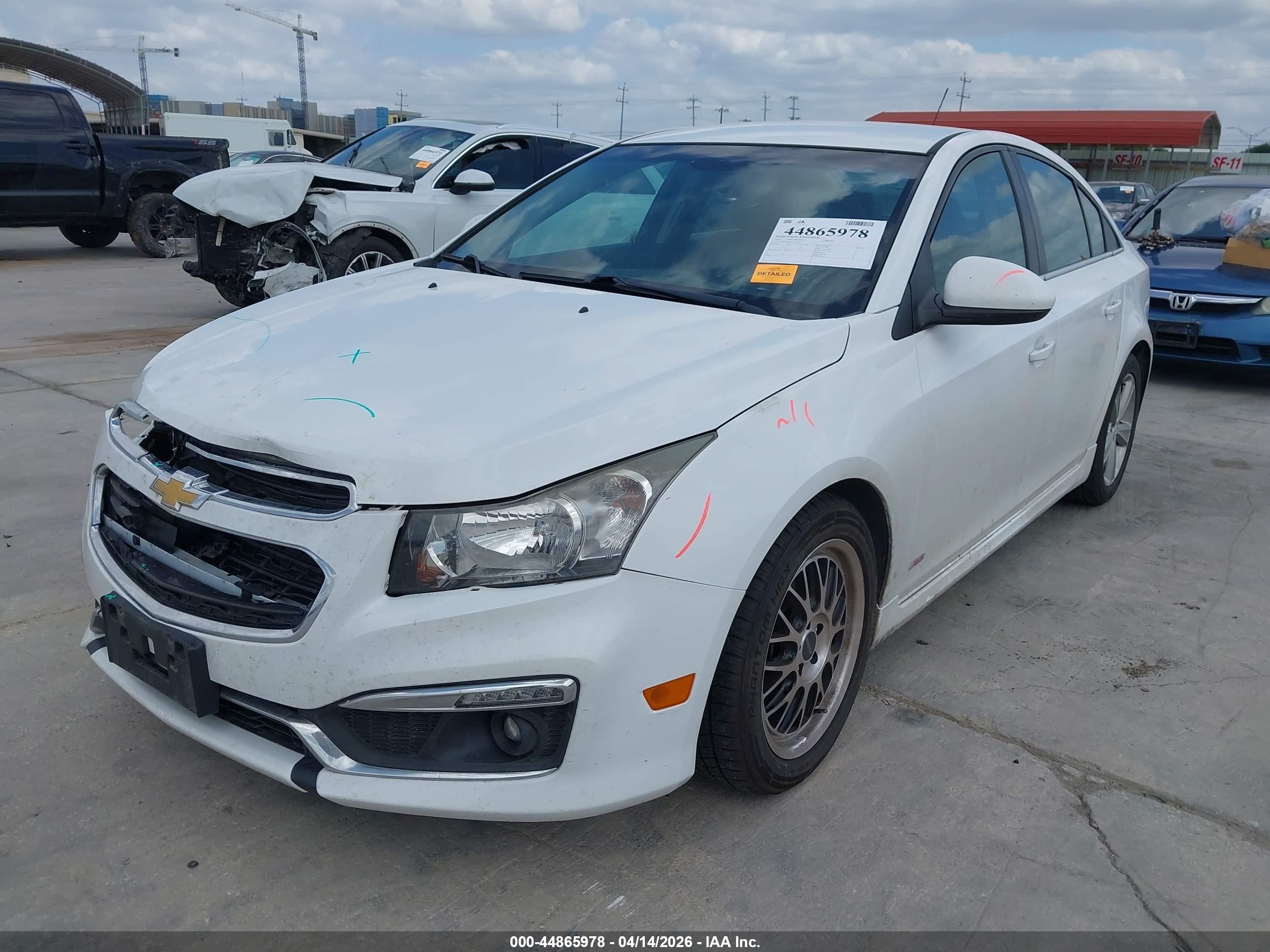 2015 Chevrolet Cruze 2lt Auto White vin: 1G1PE5SB5F7121689
