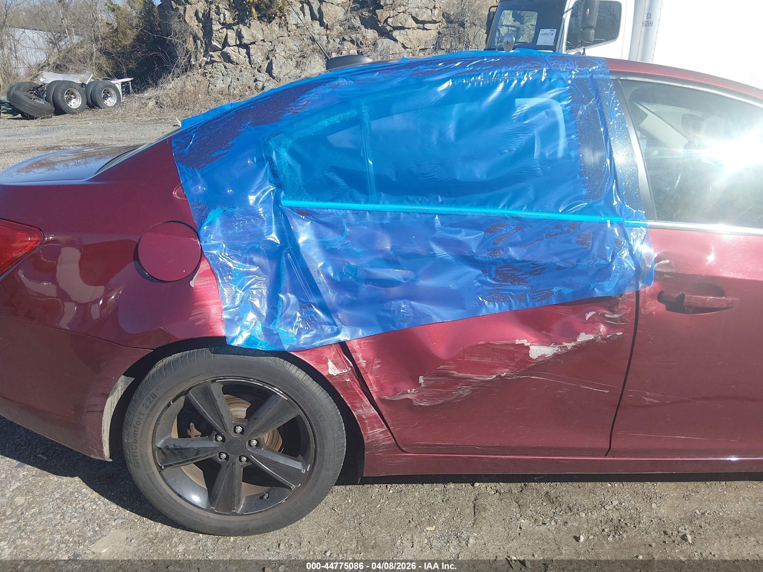 2015 Chevrolet Cruze 2lt Auto Бордовый vin: 1G1PE5SB5F7198384
