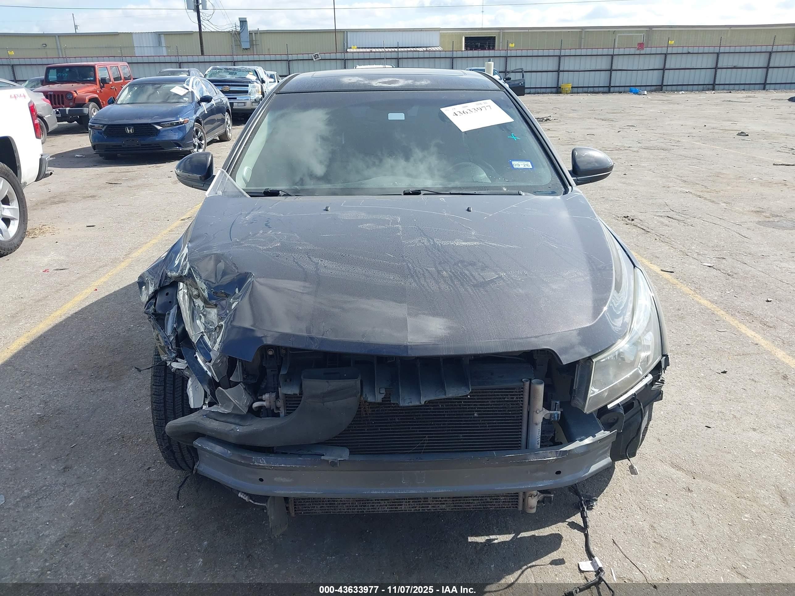 2016 Chevrolet Cruze Limited 1lt Auto Серый vin: 1G1PE5SB5G7212902