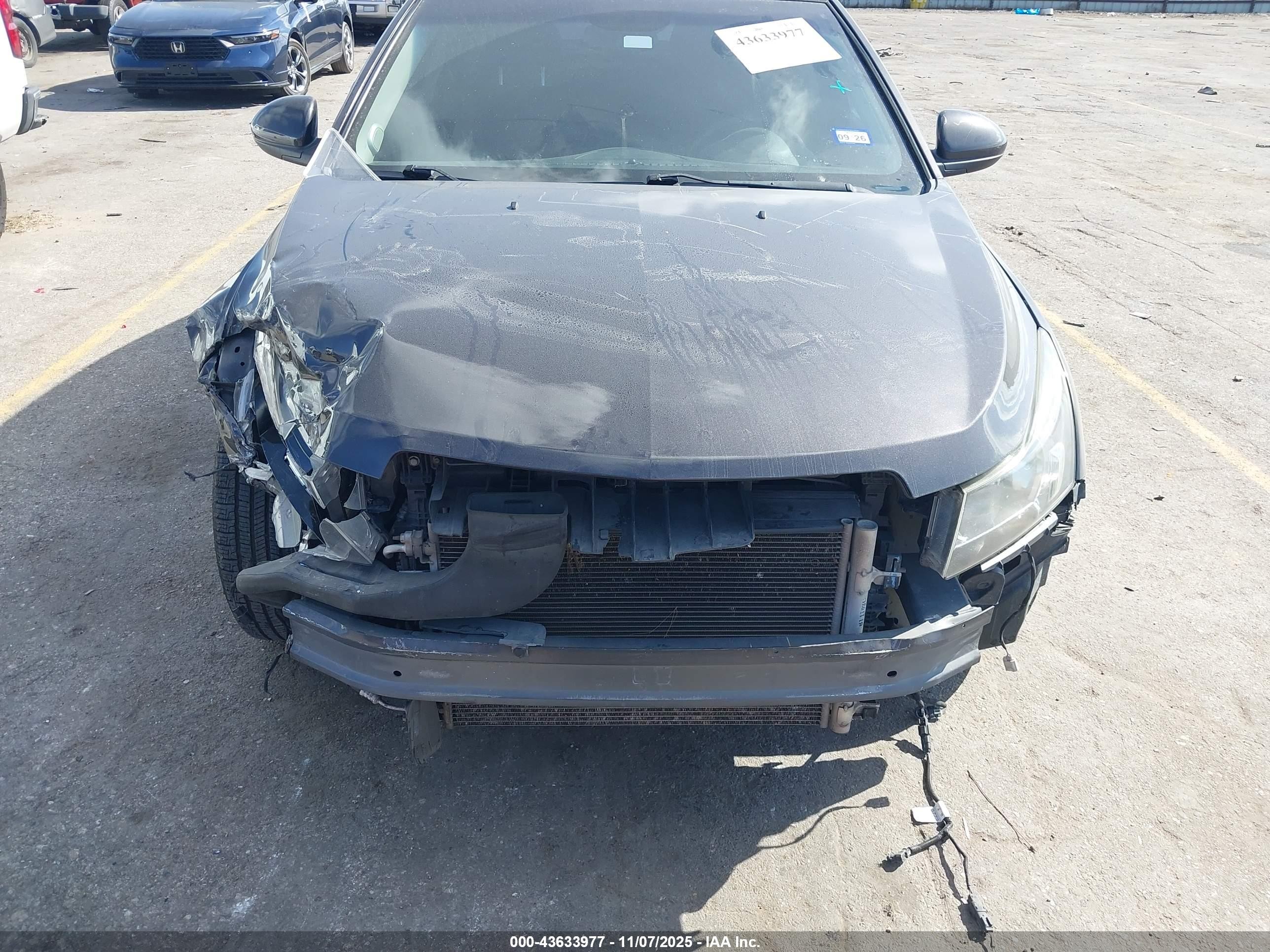 2016 Chevrolet Cruze Limited 1lt Auto Серый vin: 1G1PE5SB5G7212902