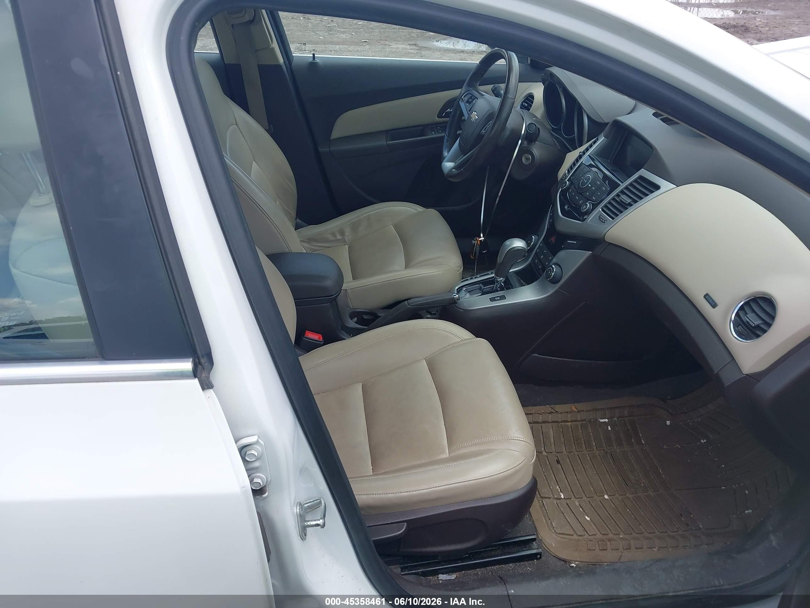 2013 Chevrolet Cruze 2lt Auto Белый vin: 1G1PE5SB6D7210782