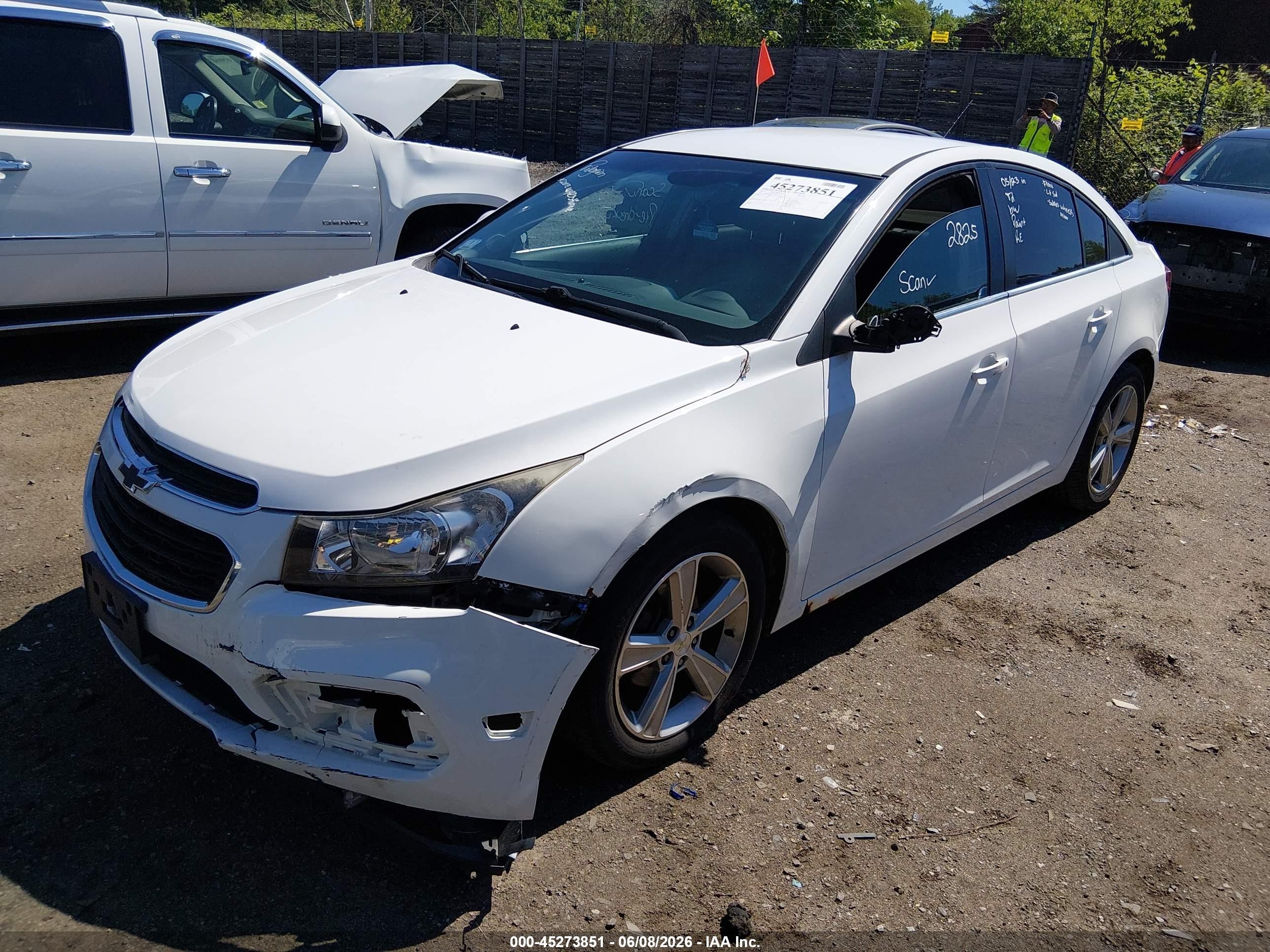 2015 Chevrolet Cruze 2lt Auto White vin: 1G1PE5SB6F7295612