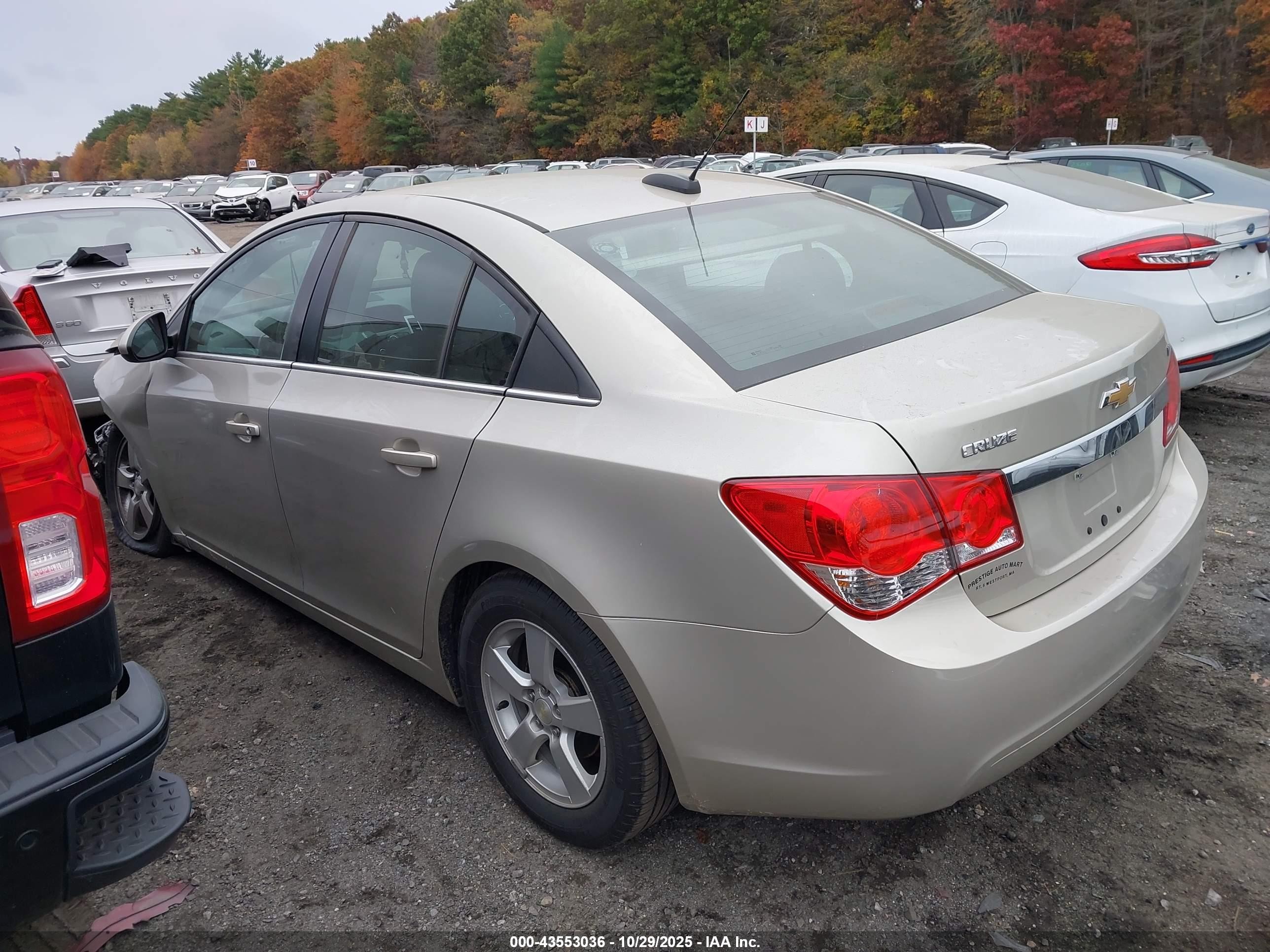 2016 Chevrolet Cruze Limited 1lt Auto Желто-коричневый vin: 1G1PE5SB6G7110332