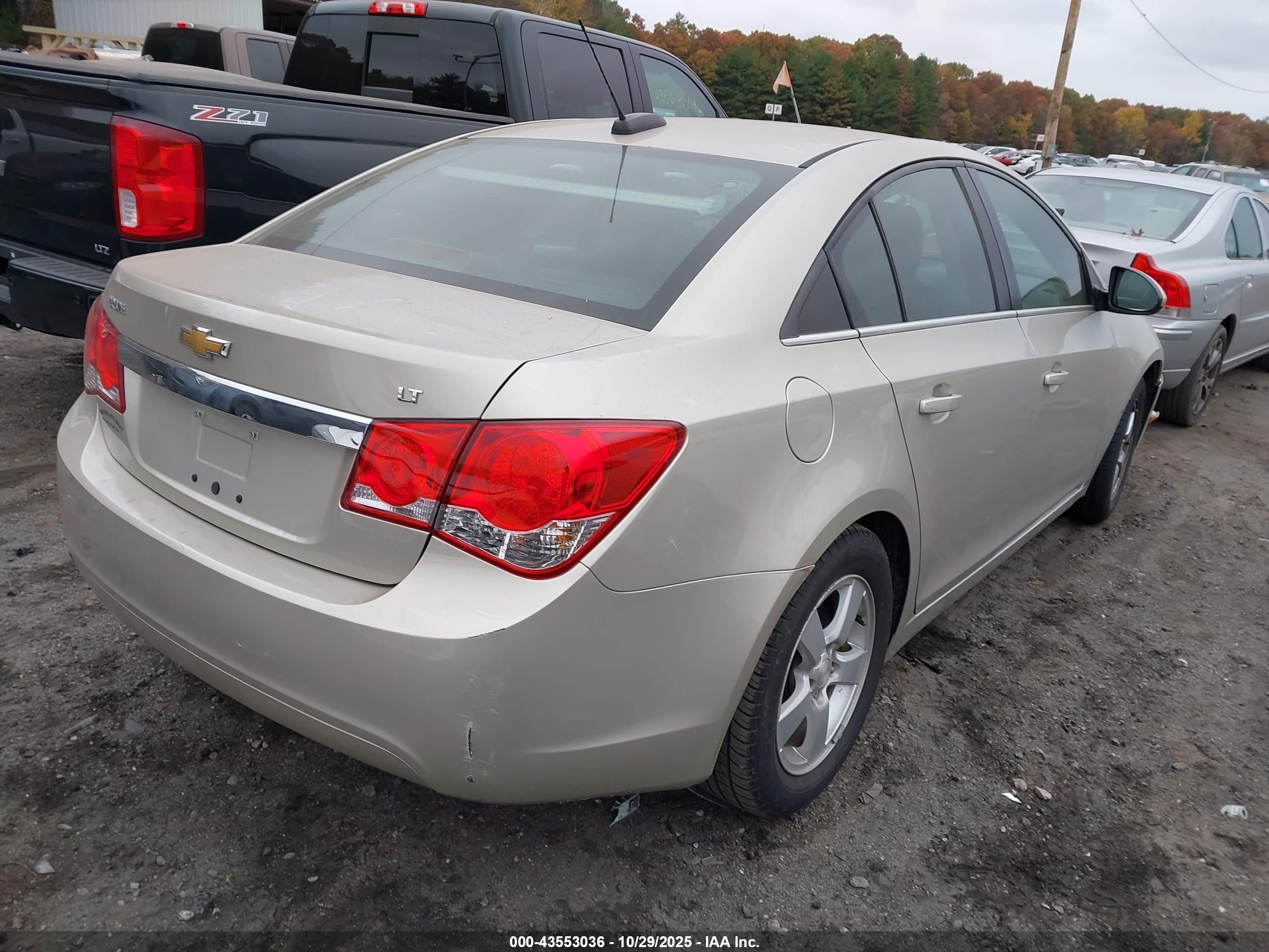 2016 Chevrolet Cruze Limited 1lt Auto Желто-коричневый vin: 1G1PE5SB6G7110332