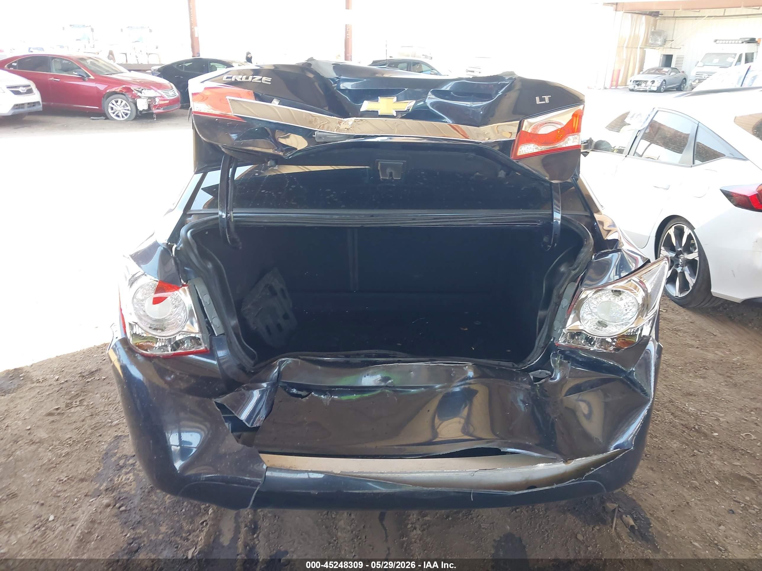 2016 Chevrolet Cruze Limited 1lt Auto Gray vin: 1G1PE5SB6G7141435