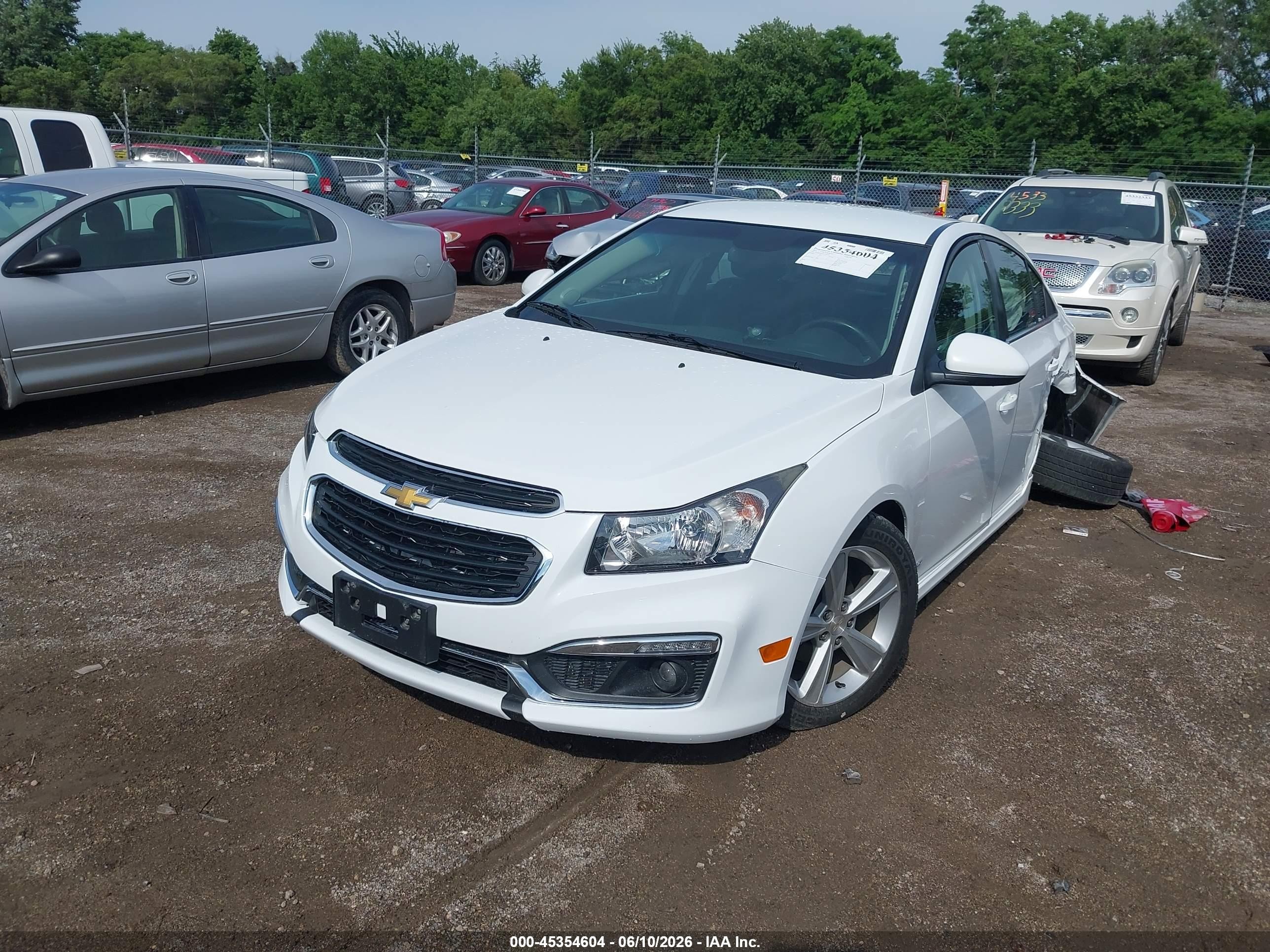 2015 Chevrolet Cruze 2lt Auto White vin: 1G1PE5SB7F7107745