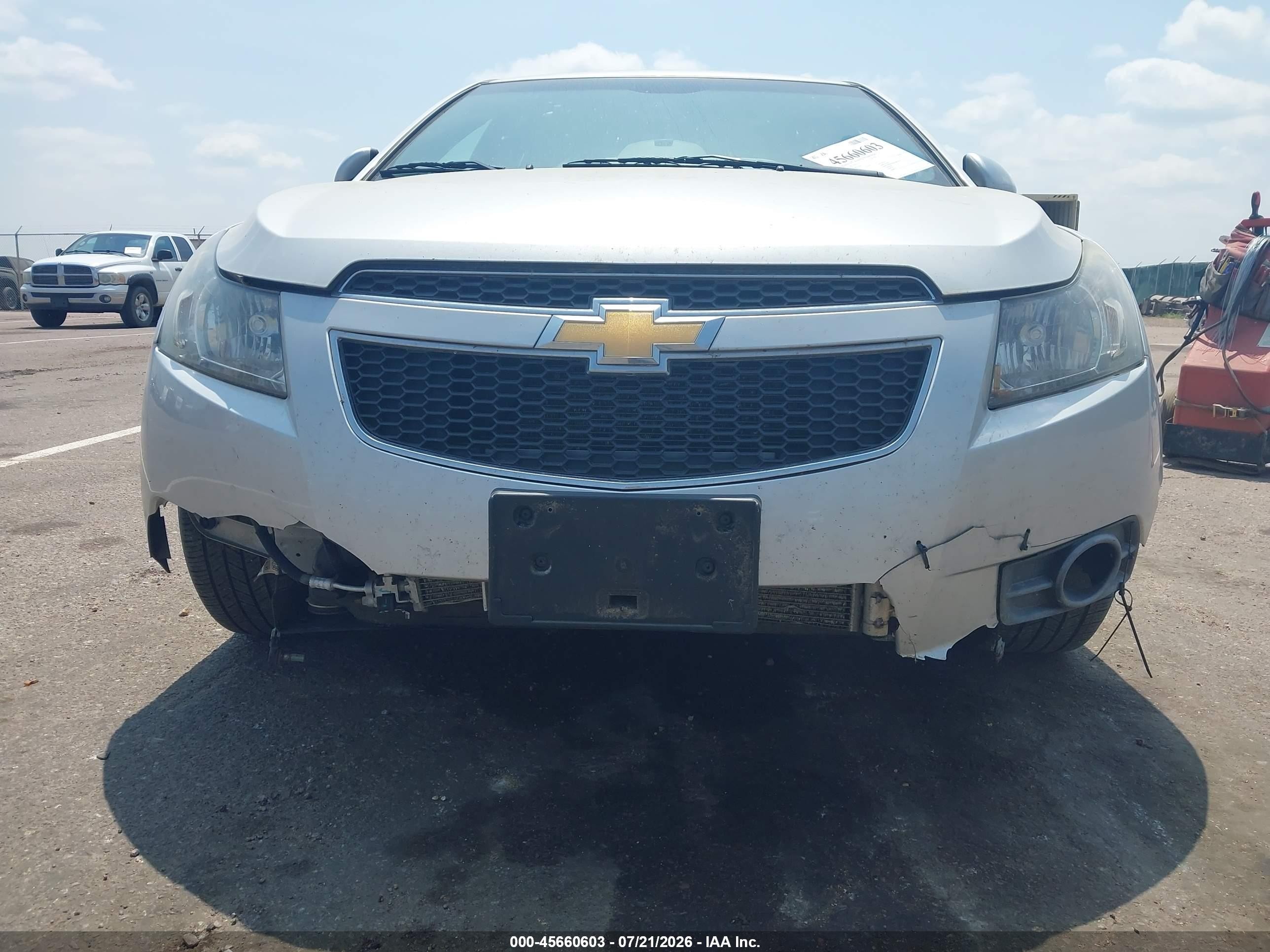 2014 Chevrolet Cruze 2lt Auto Серебряный vin: 1G1PE5SB8E7364637