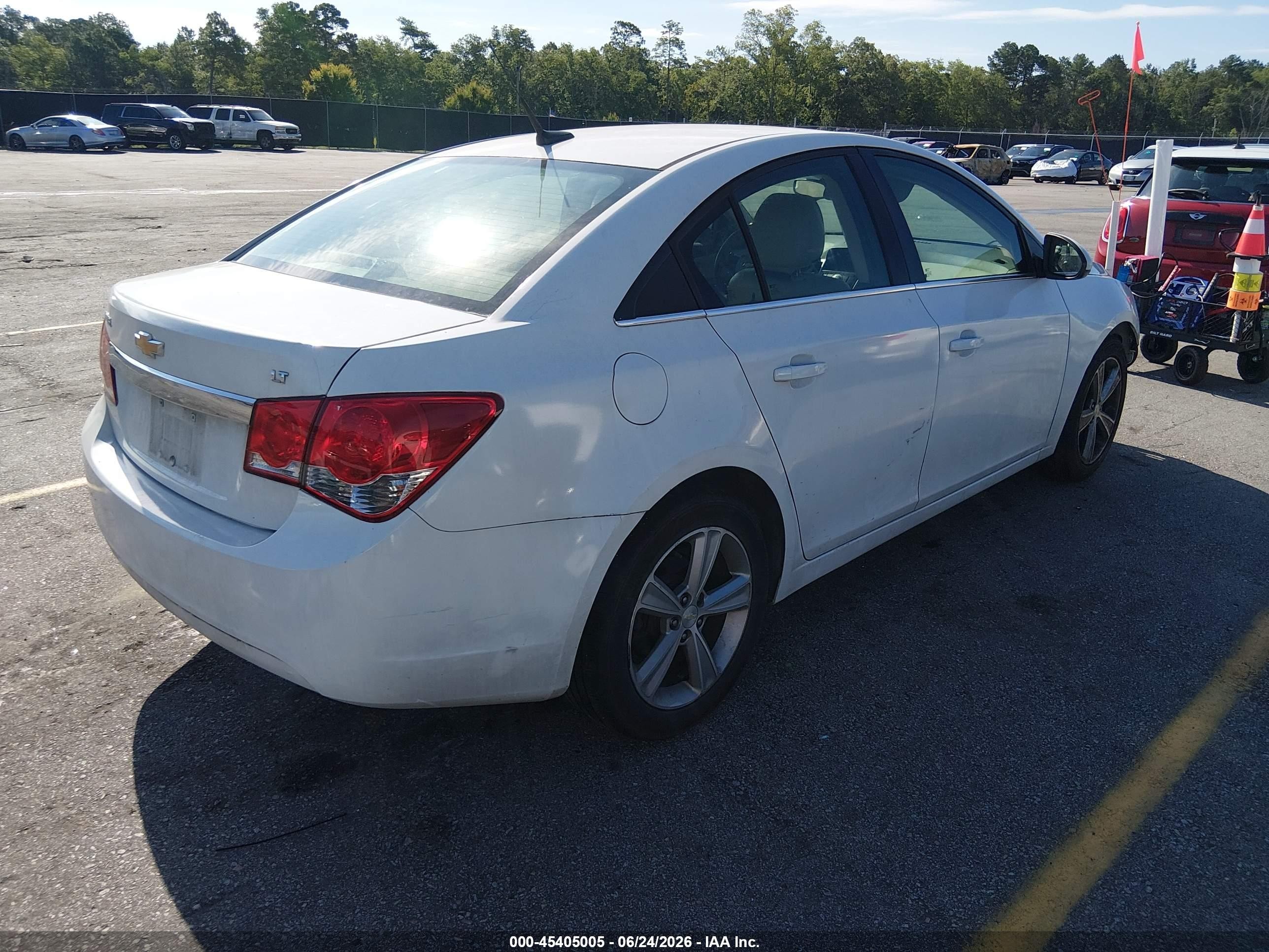 2014 Chevrolet Cruze 2lt Auto White vin: 1G1PE5SB8E7389599