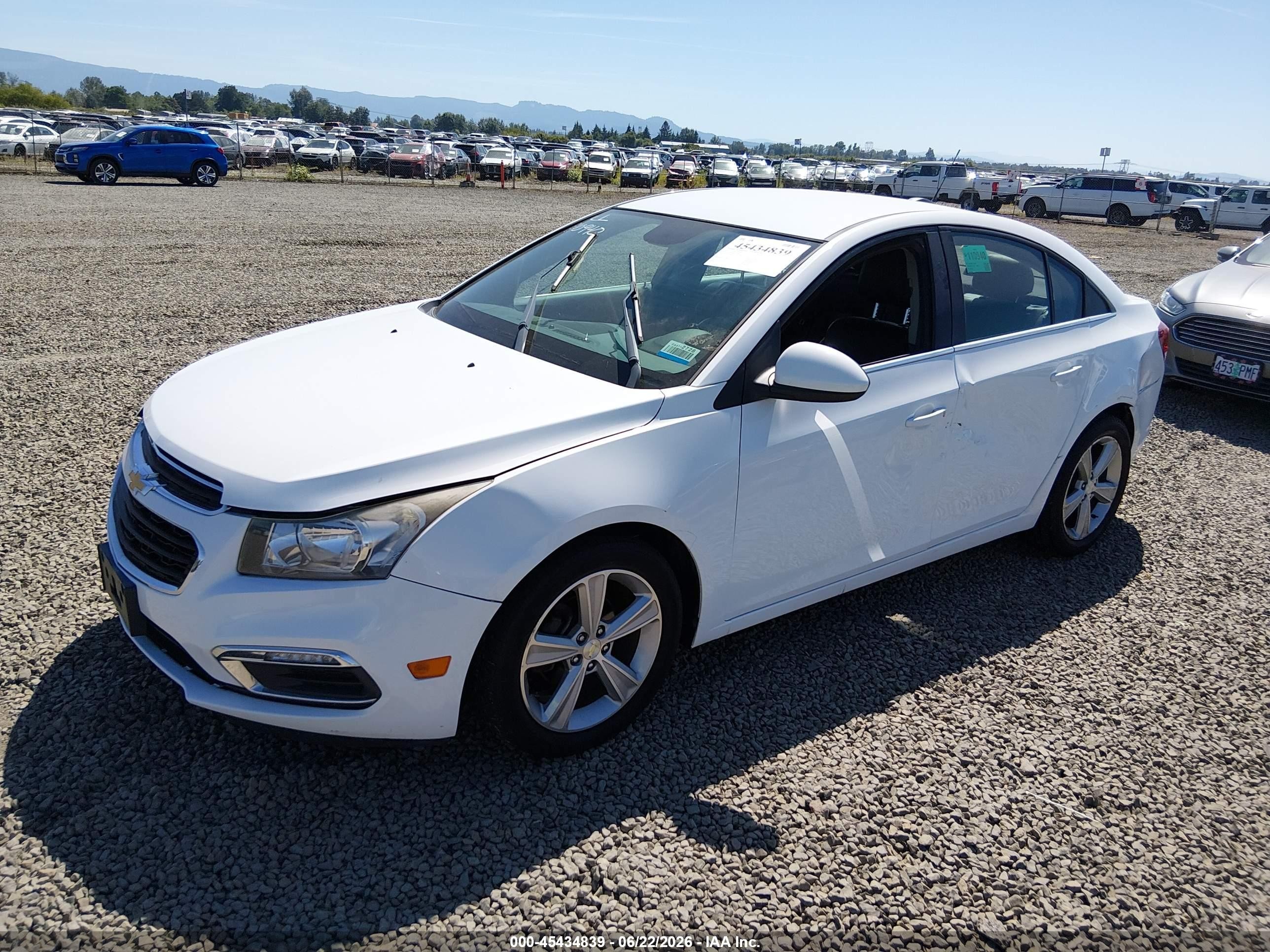 2015 Chevrolet Cruze 2lt Auto White vin: 1G1PE5SB8F7238019