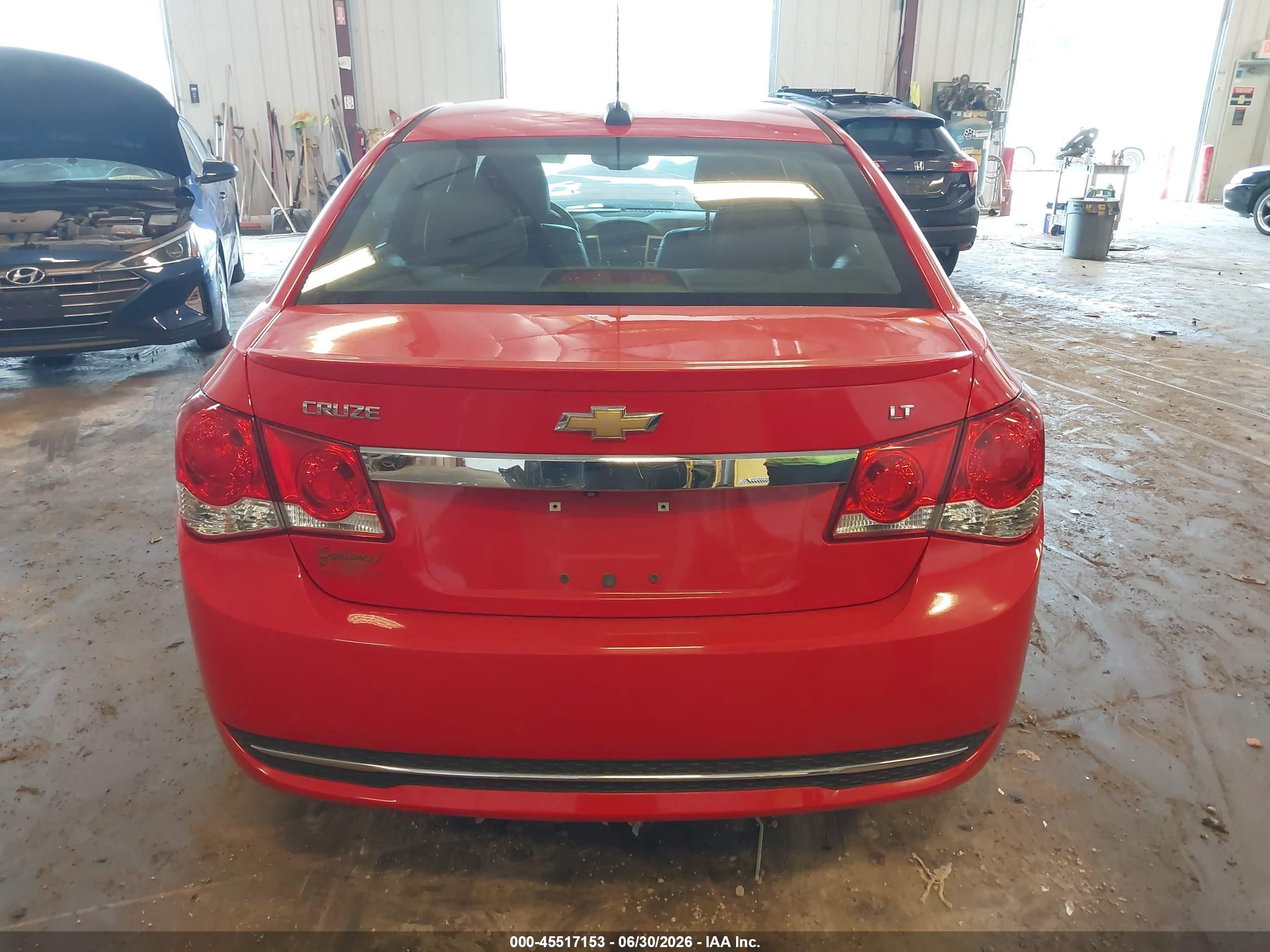 2015 Chevrolet Cruze 2lt Auto Red vin: 1G1PE5SB9F7207183