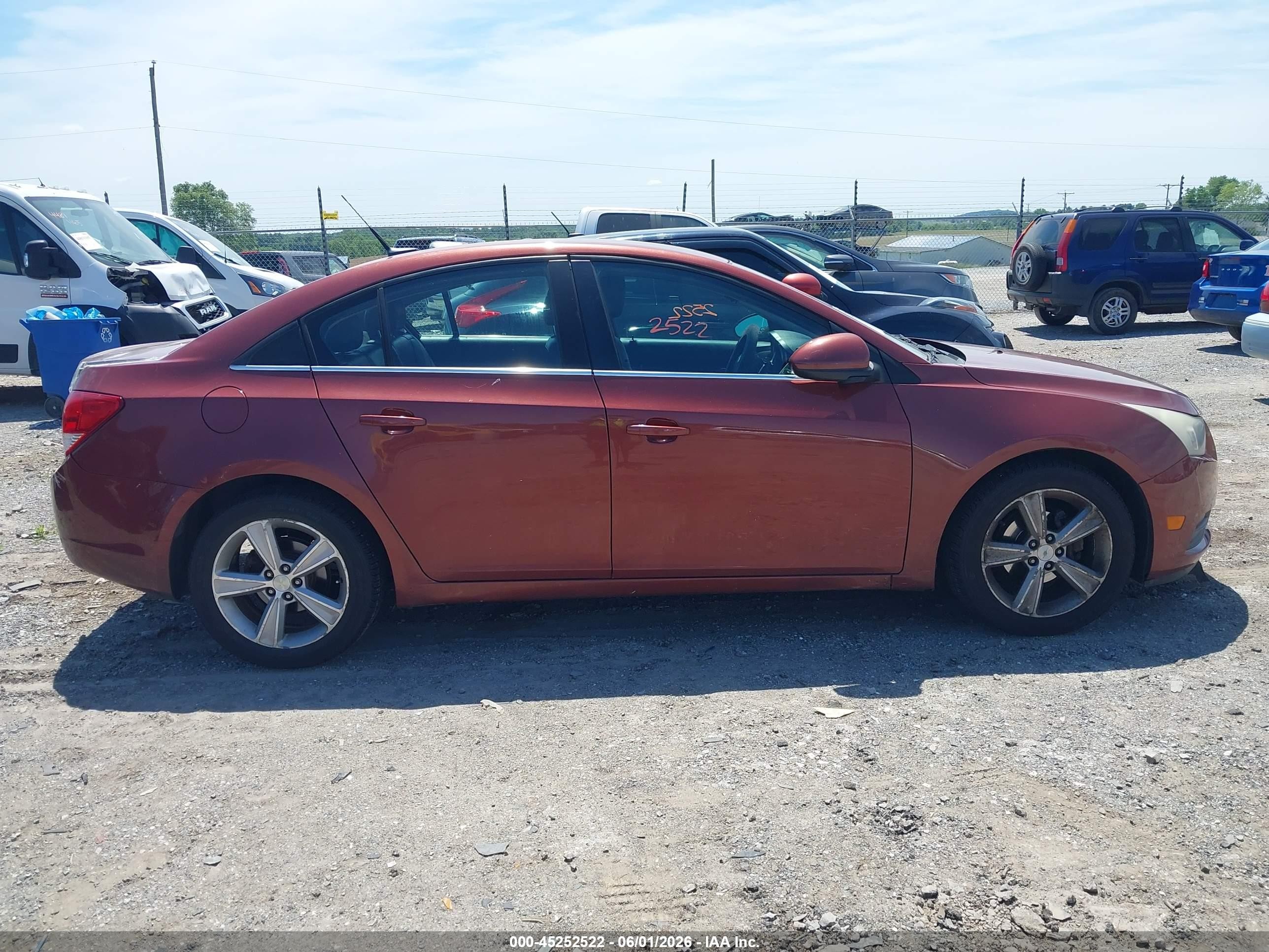 2013 Chevrolet Cruze 2lt Auto Темно-бордовый vin: 1G1PE5SBXD7171677