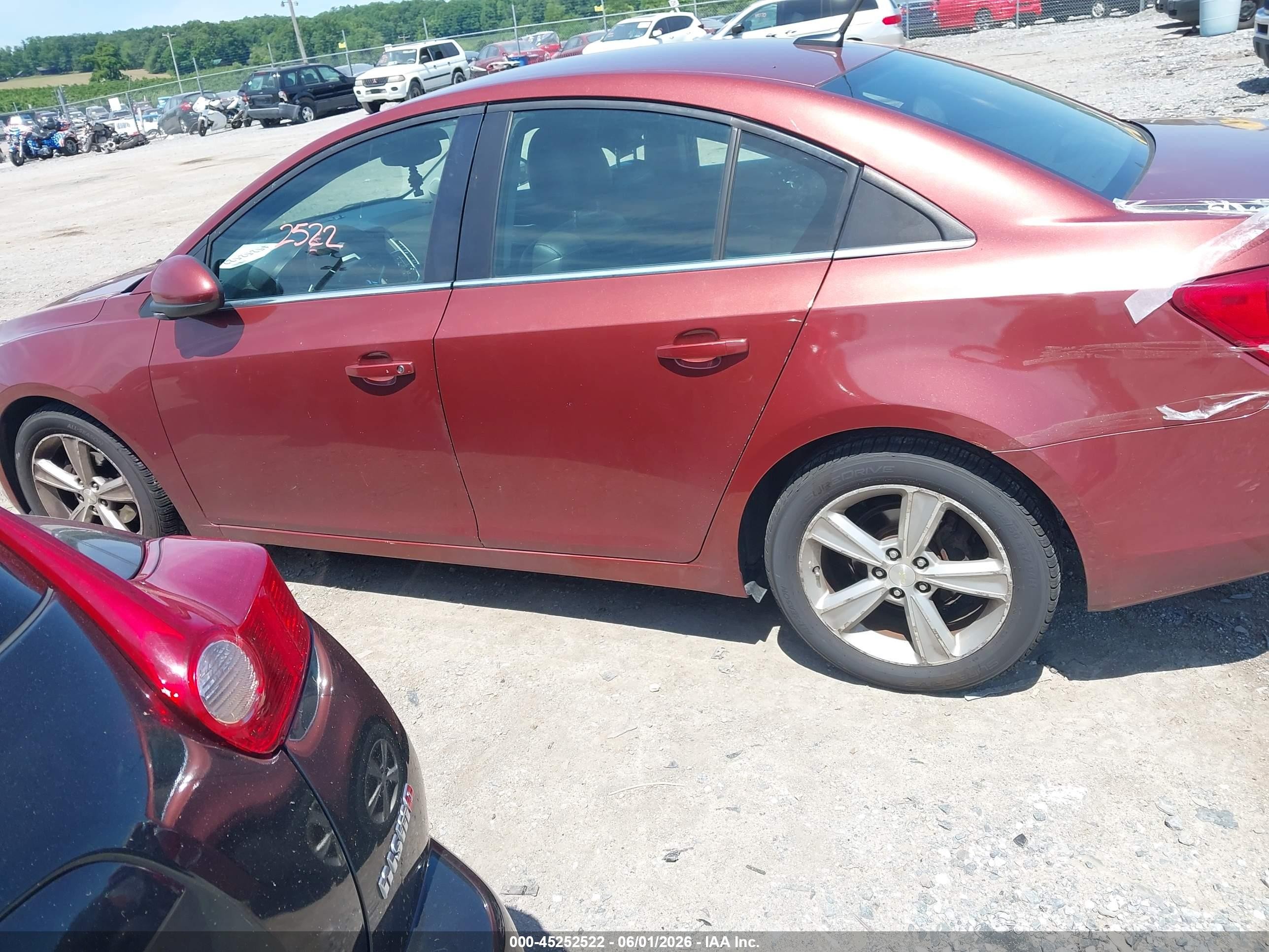 2013 Chevrolet Cruze 2lt Auto Темно-бордовый vin: 1G1PE5SBXD7171677