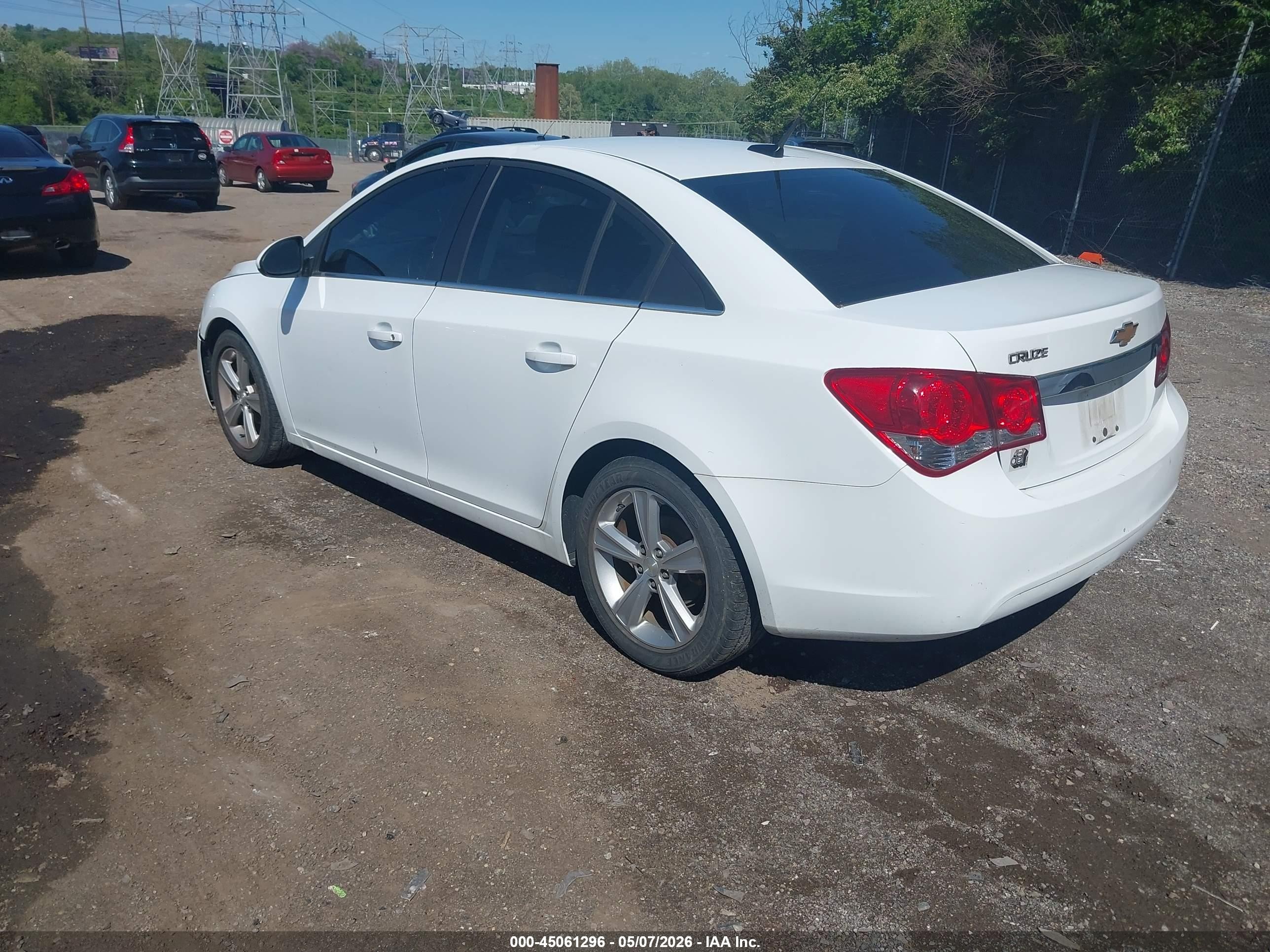 2013 Chevrolet Cruze 2lt Auto White vin: 1G1PE5SBXD7182162
