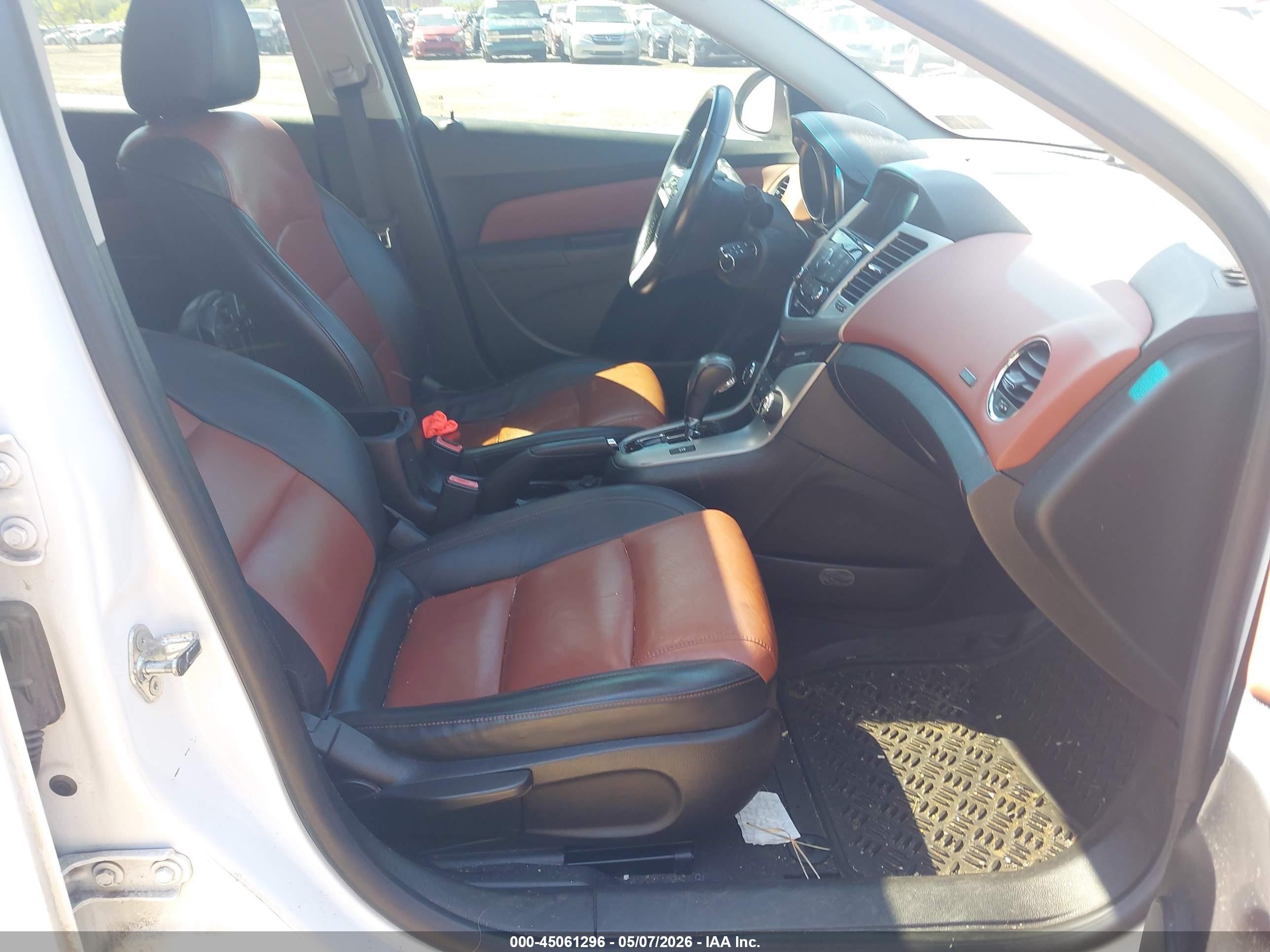 2013 Chevrolet Cruze 2lt Auto White vin: 1G1PE5SBXD7182162