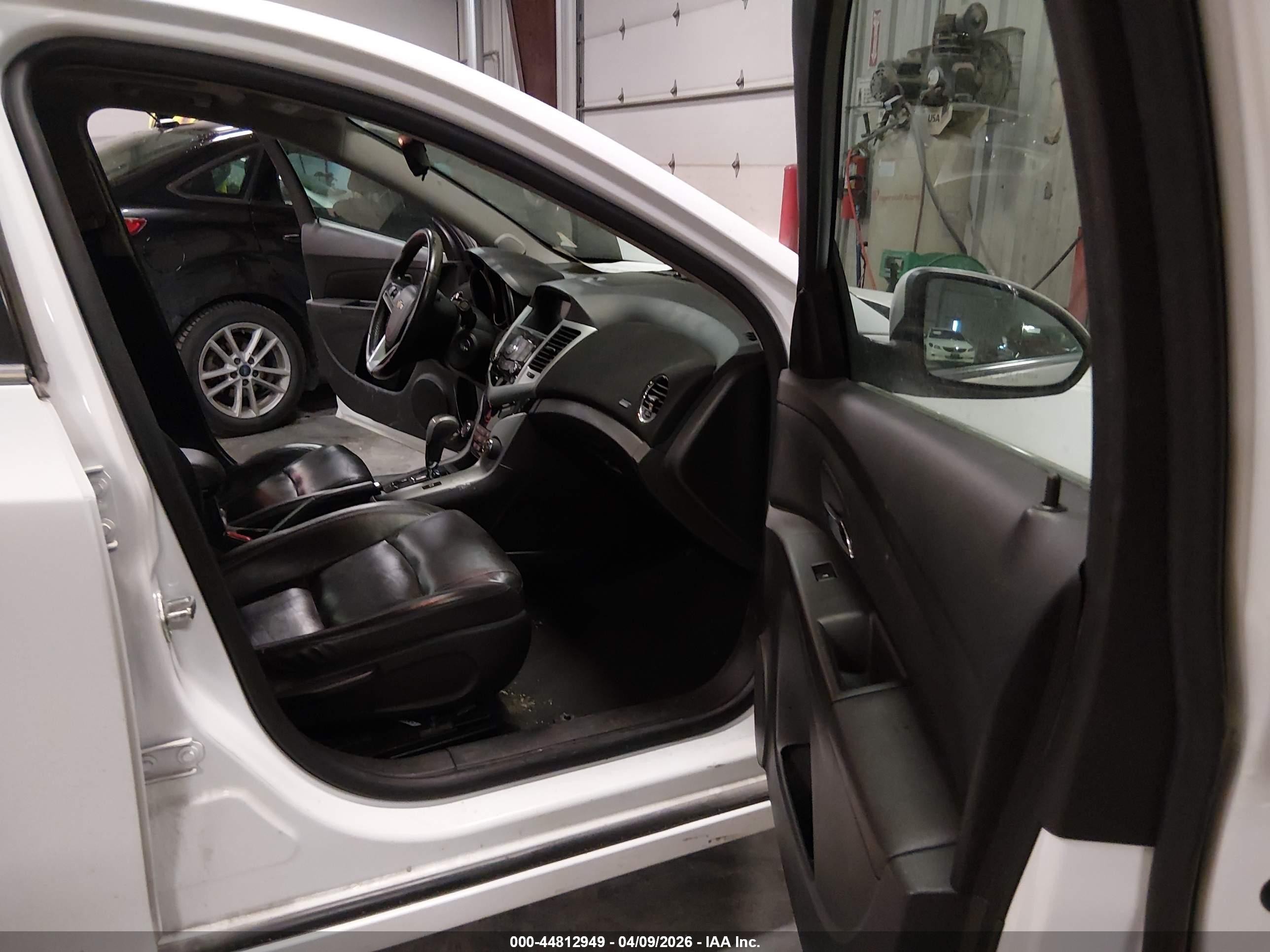 2014 Chevrolet Cruze 2lt Auto White vin: 1G1PE5SBXE7119404