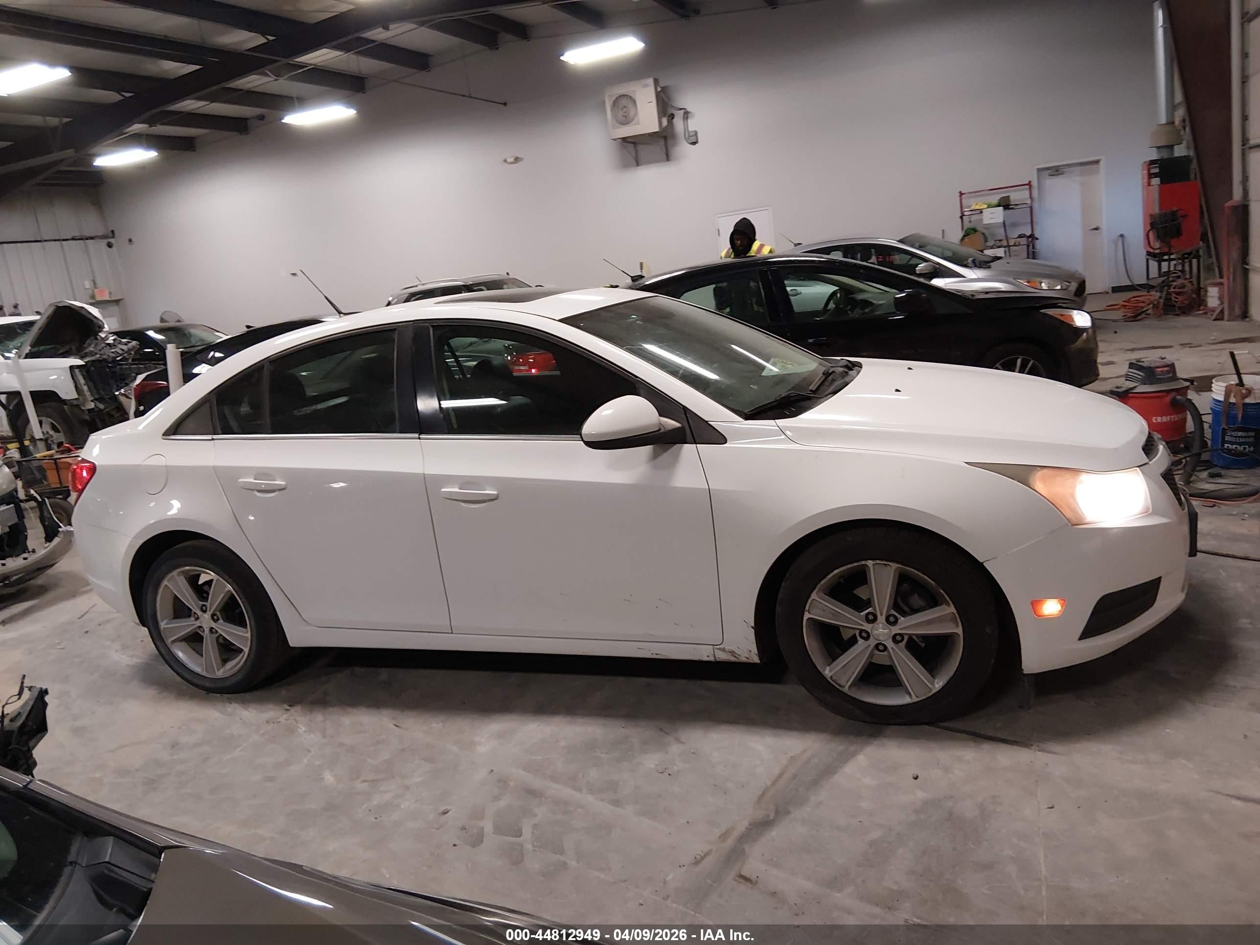 2014 Chevrolet Cruze 2lt Auto White vin: 1G1PE5SBXE7119404