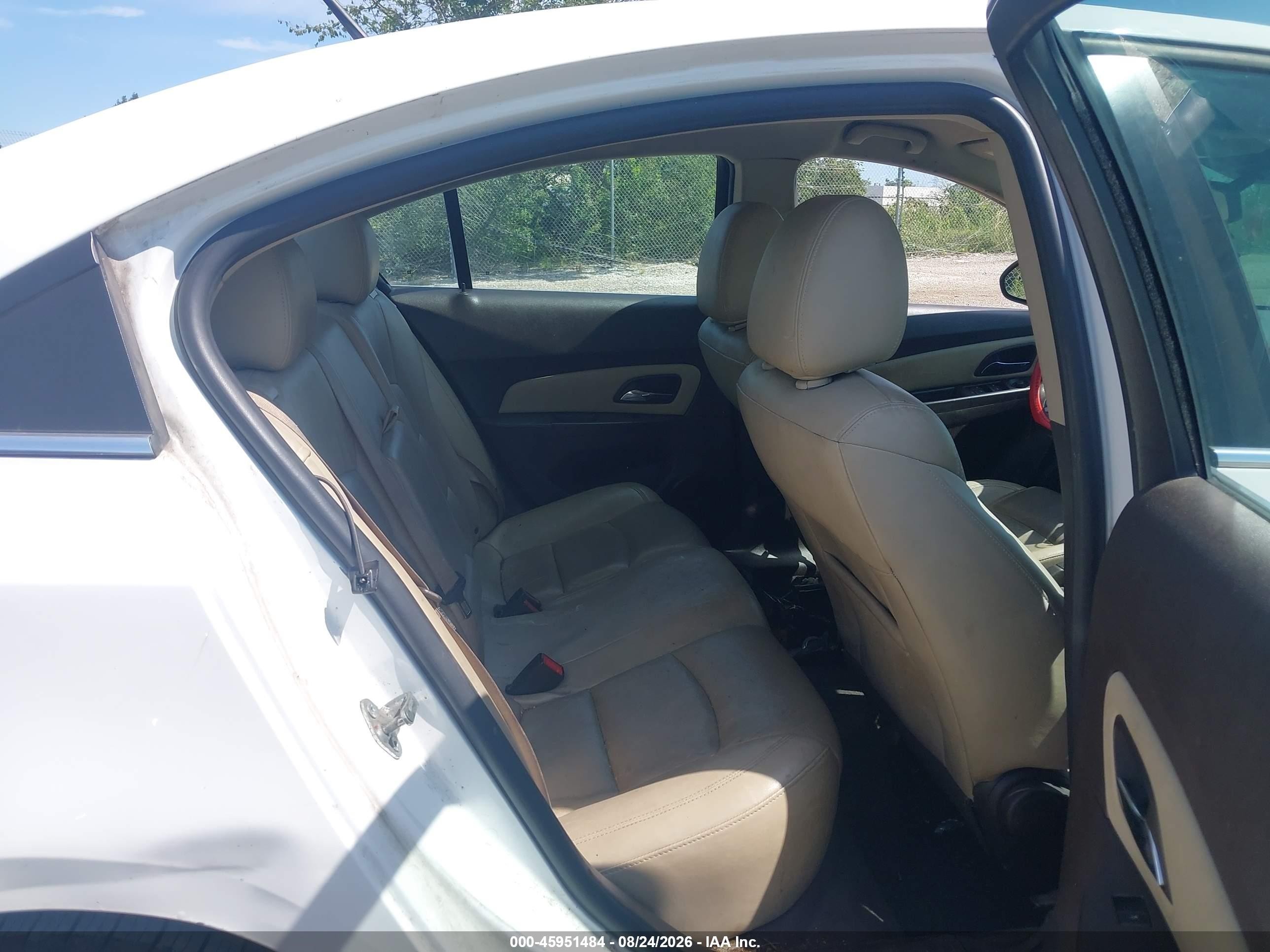 2014 Chevrolet Cruze 2lt Auto White vin: 1G1PE5SBXE7293442