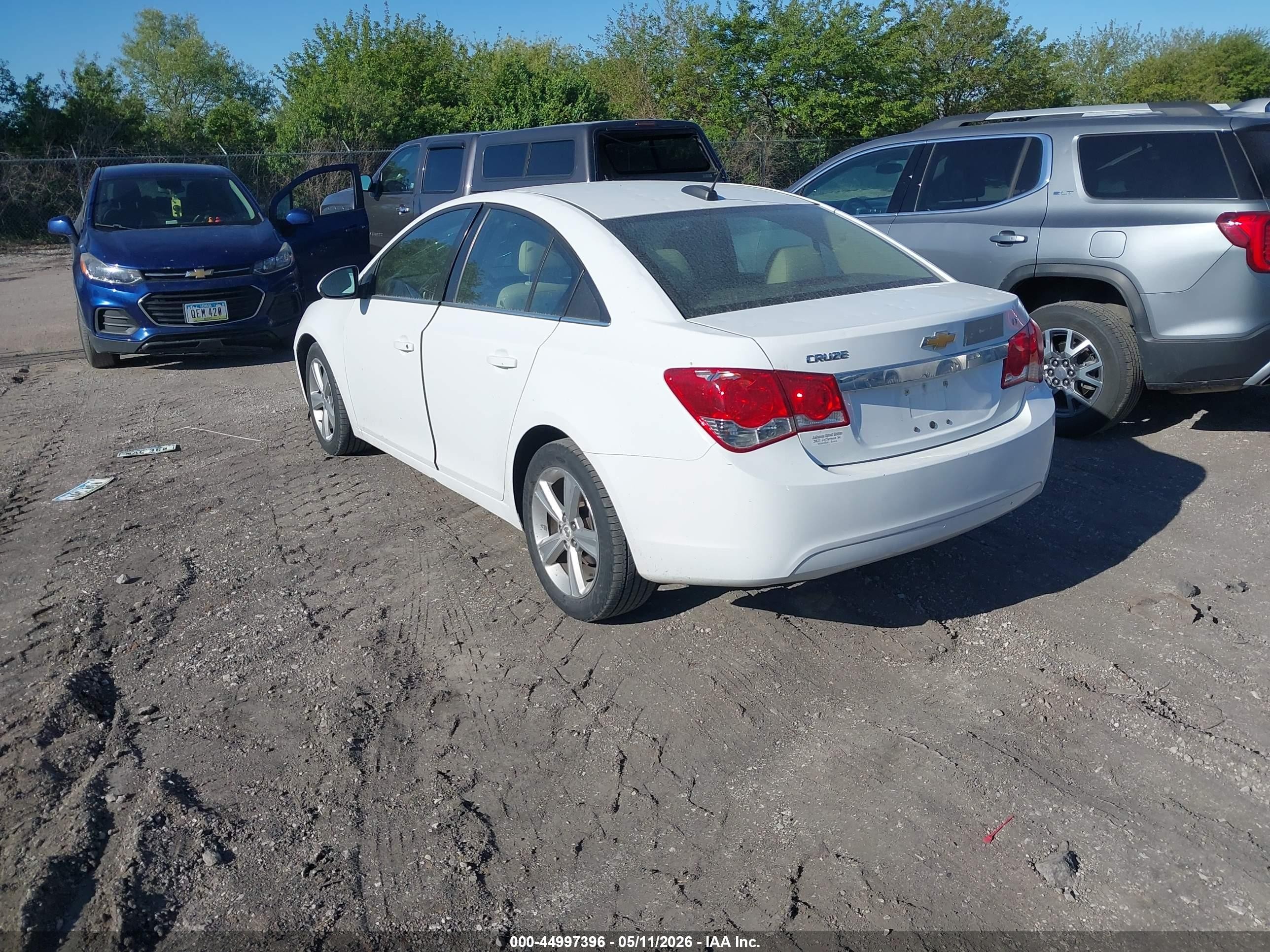 2015 Chevrolet Cruze 2lt Auto Серебряный vin: 1G1PE5SBXF7130615