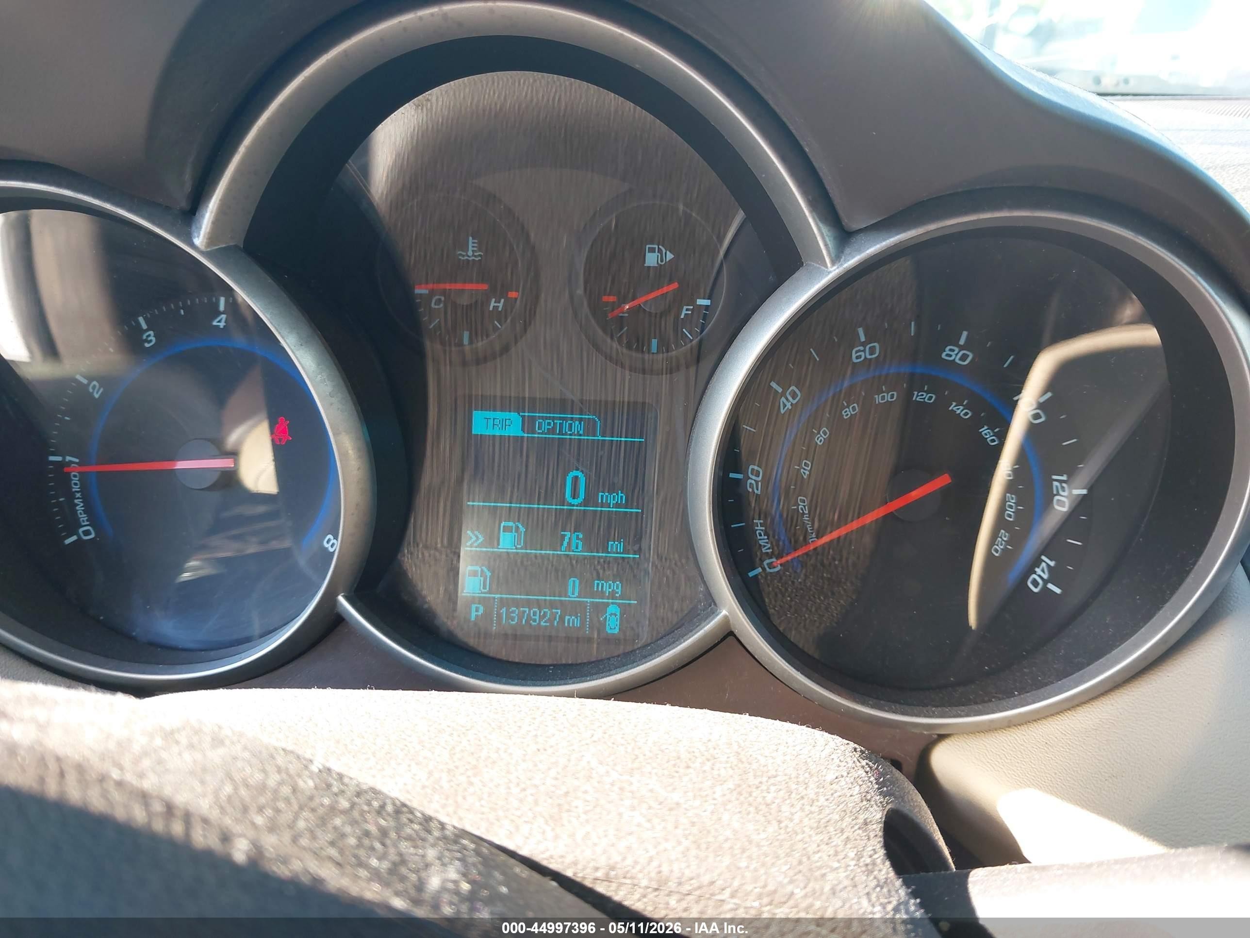 2015 Chevrolet Cruze 2lt Auto Серебряный vin: 1G1PE5SBXF7130615