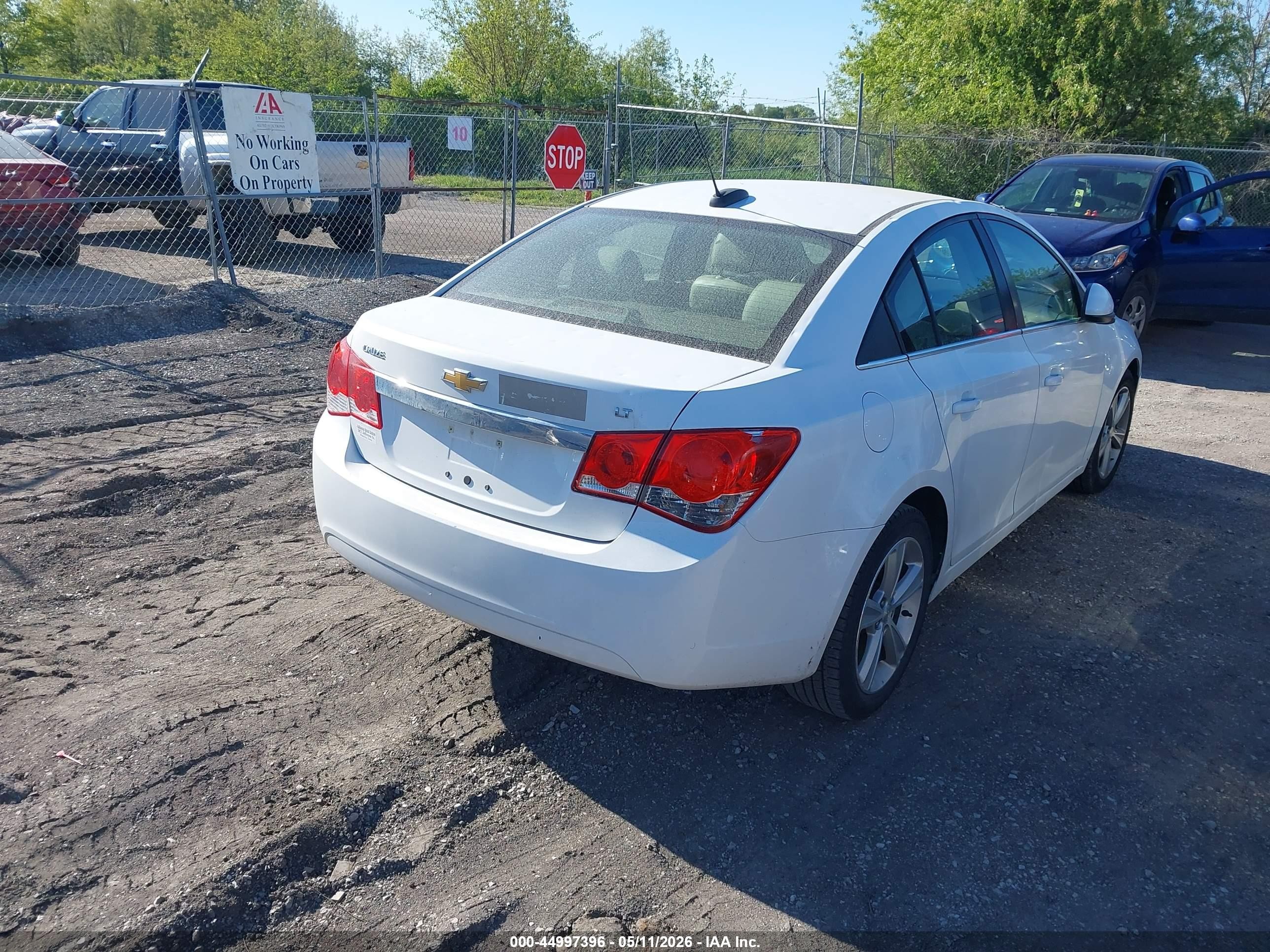 2015 Chevrolet Cruze 2lt Auto Серебряный vin: 1G1PE5SBXF7130615