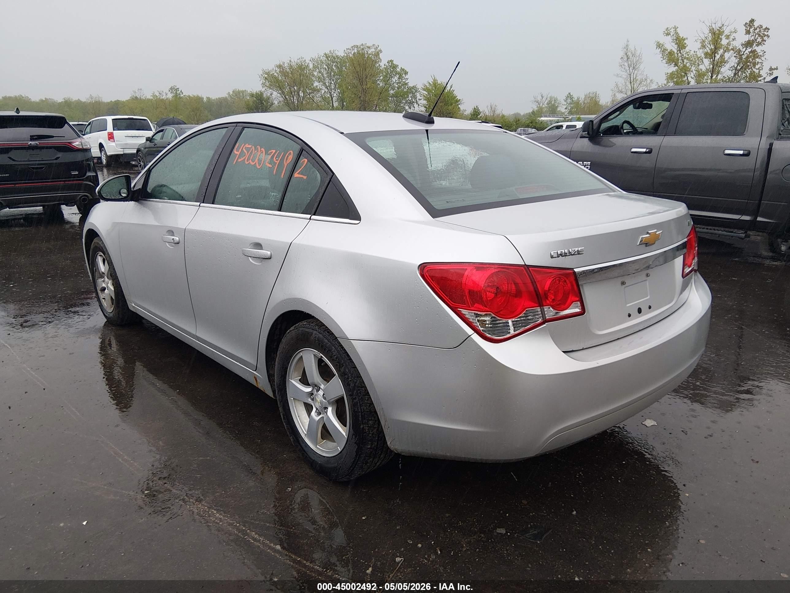2016 Chevrolet Cruze Limited 1lt Auto Серебряный vin: 1G1PE5SBXG7200633