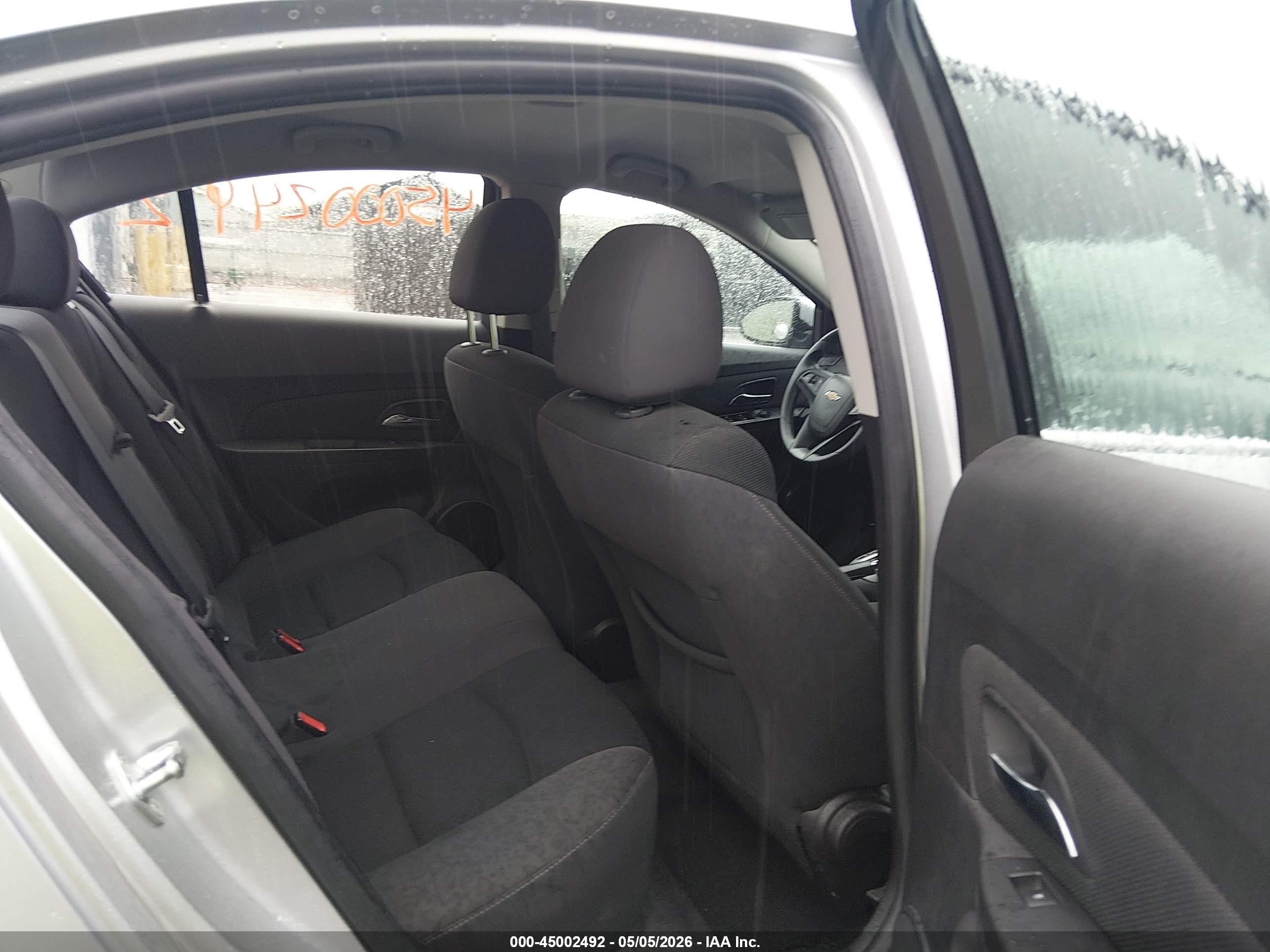2016 Chevrolet Cruze Limited 1lt Auto Серебряный vin: 1G1PE5SBXG7200633