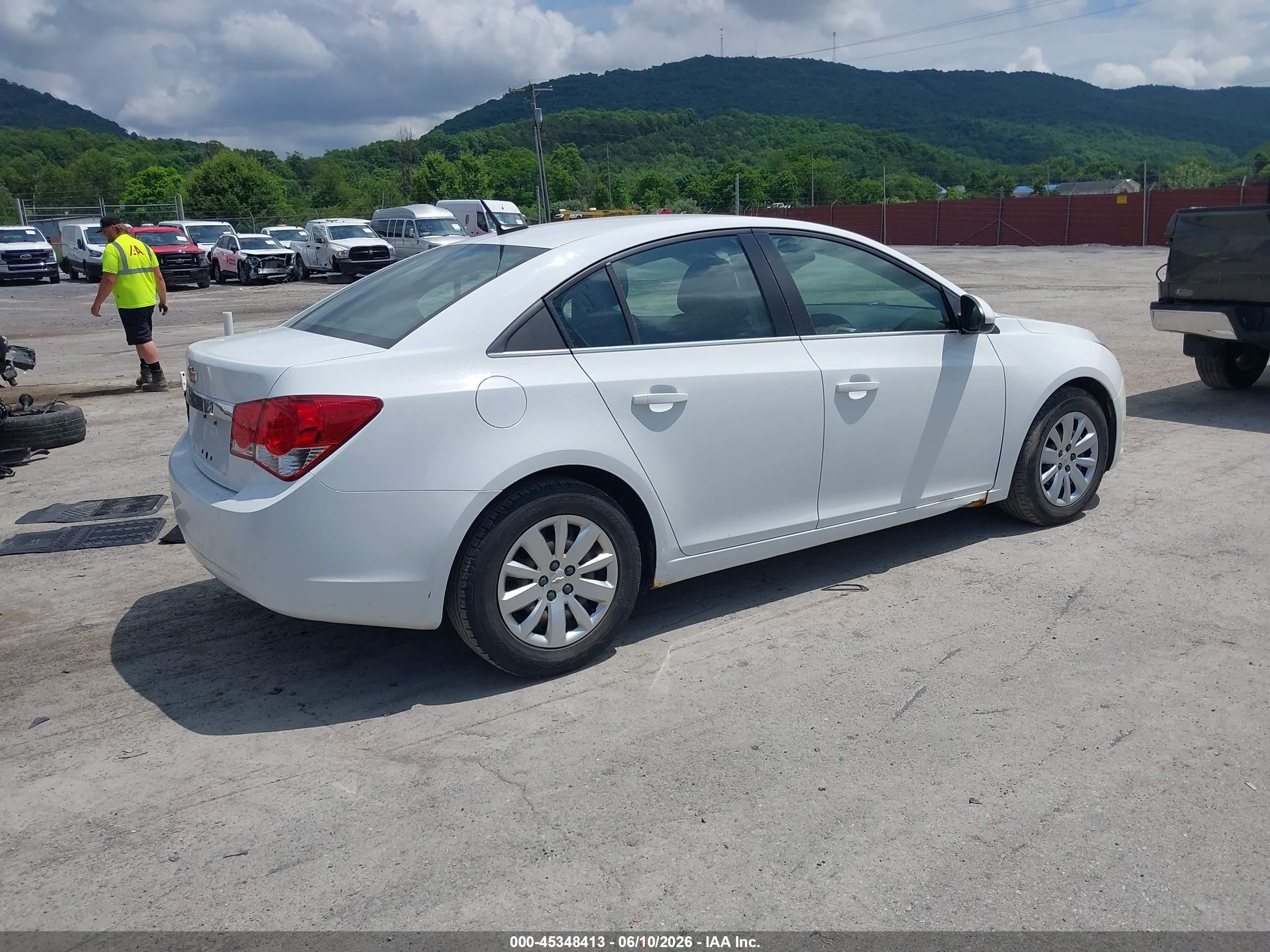 2011 Chevrolet Cruze 1lt White vin: 1G1PF5S90B7274291
