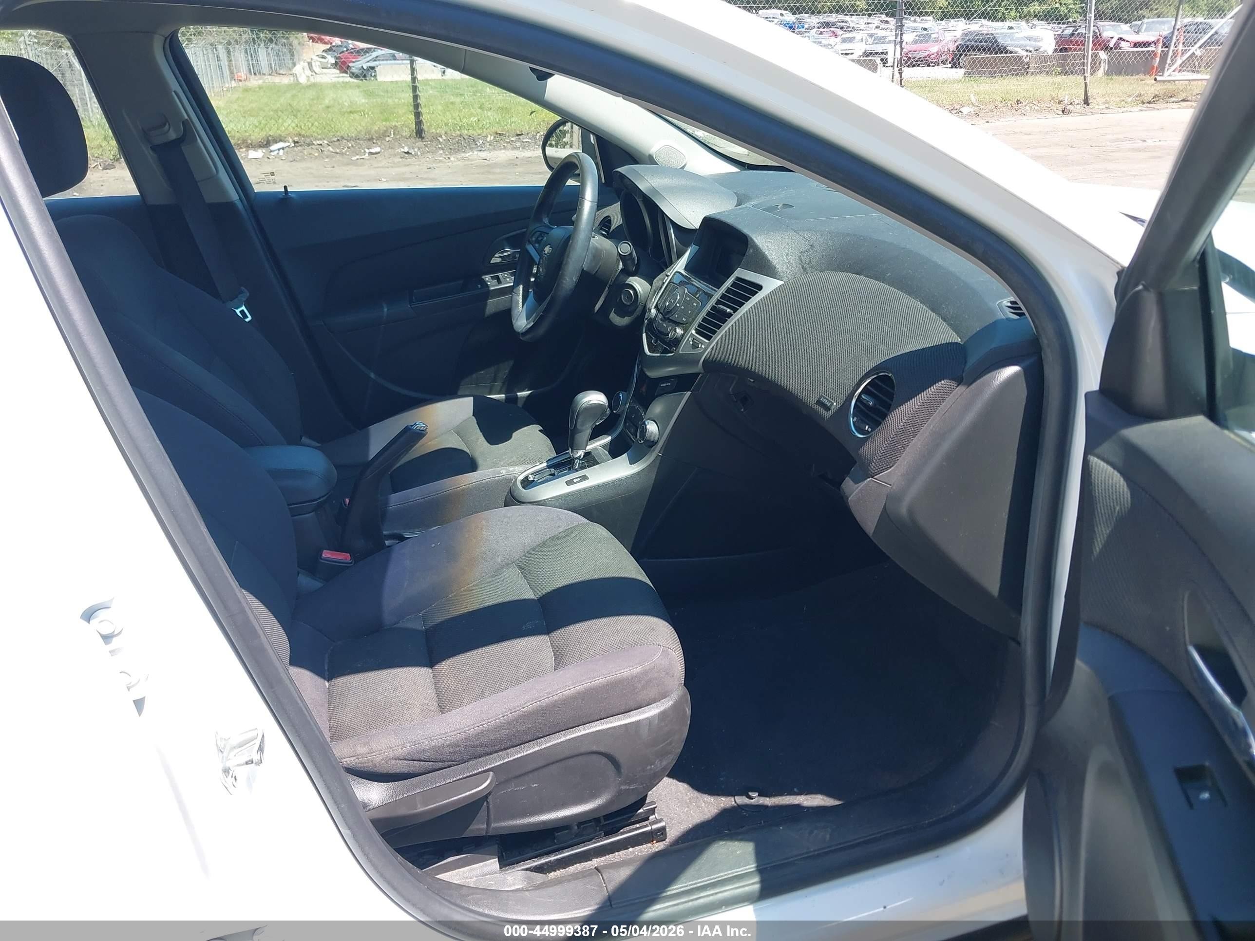 2012 Chevrolet Cruze 1lt White vin: 1G1PF5SC0C7316262