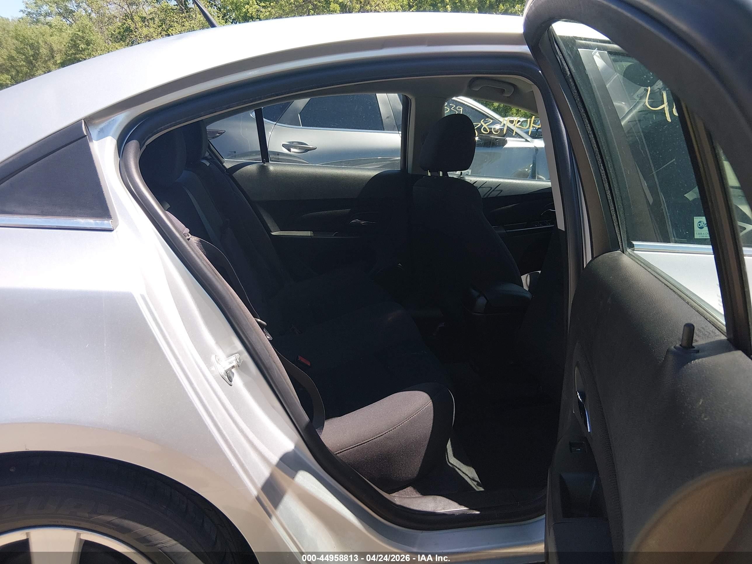 2012 Chevrolet Cruze 1lt Silver vin: 1G1PF5SC0C7329674
