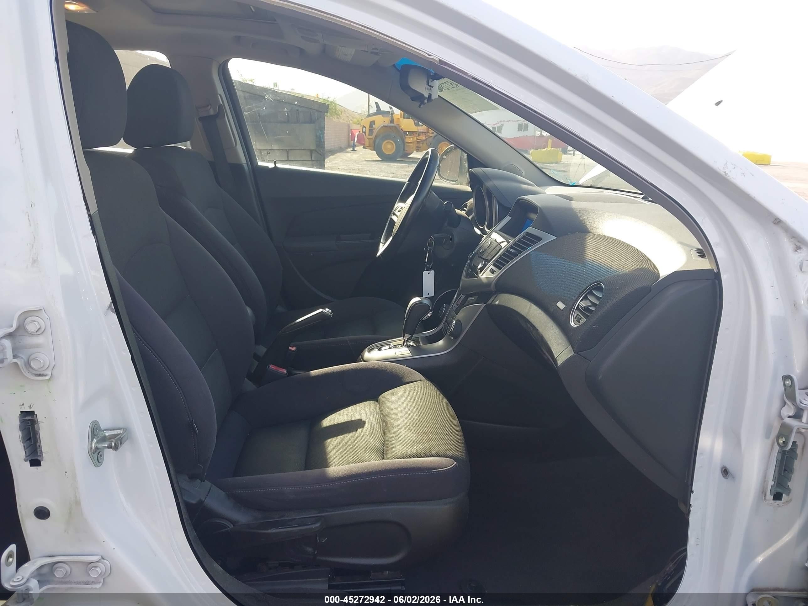 2012 Chevrolet Cruze 1lt White vin: 1G1PF5SC4C7318290