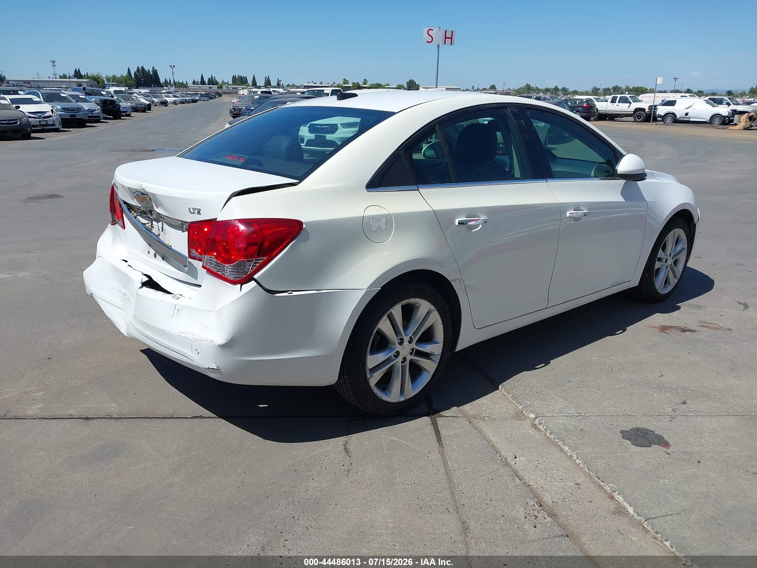 2013 Chevrolet Cruze Ltz White vin: 1G1PG5SB4D7108469