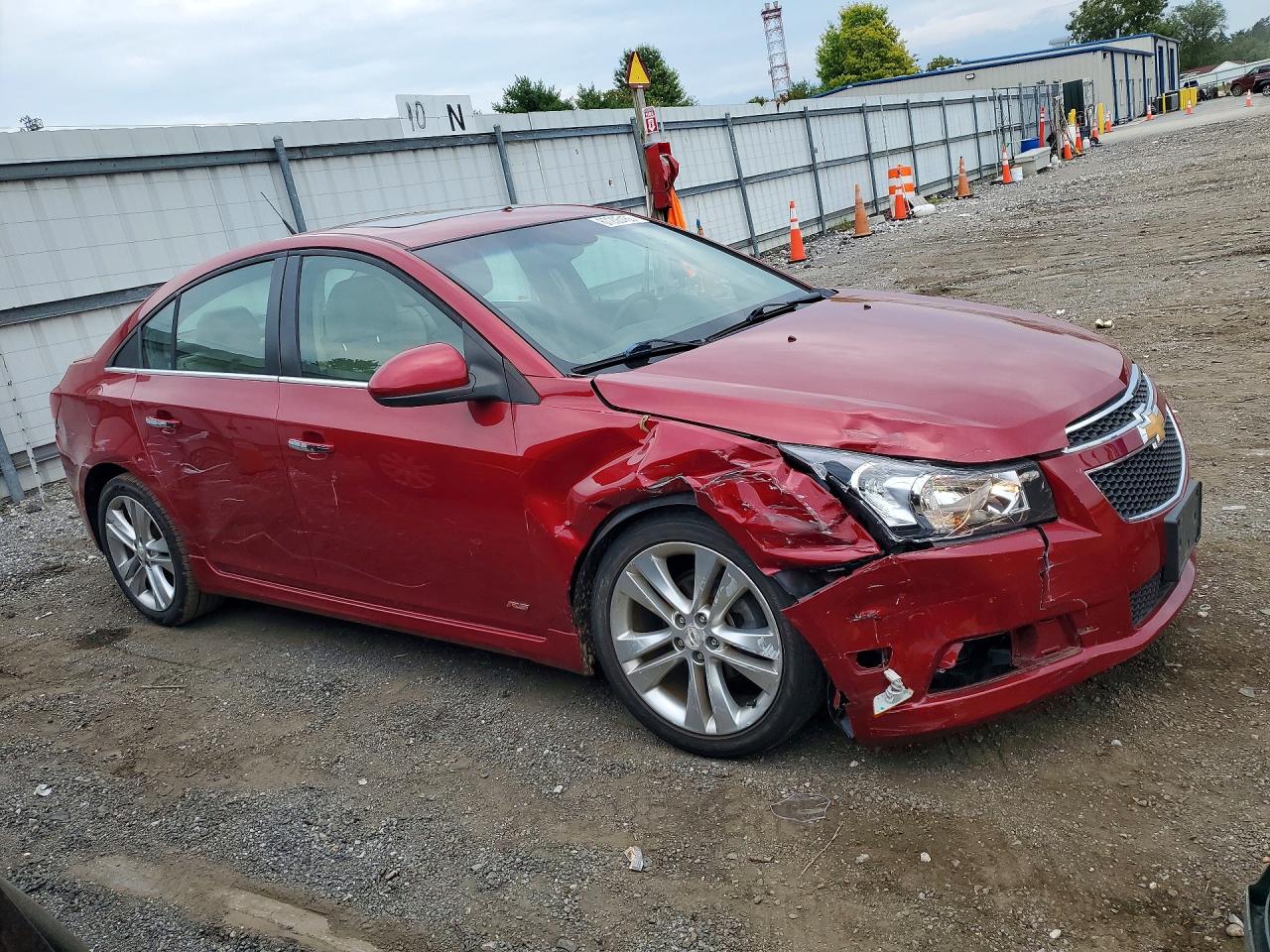 2011 Chevrolet Cruze Ltz Red vin: 1G1PH5S92B7188118