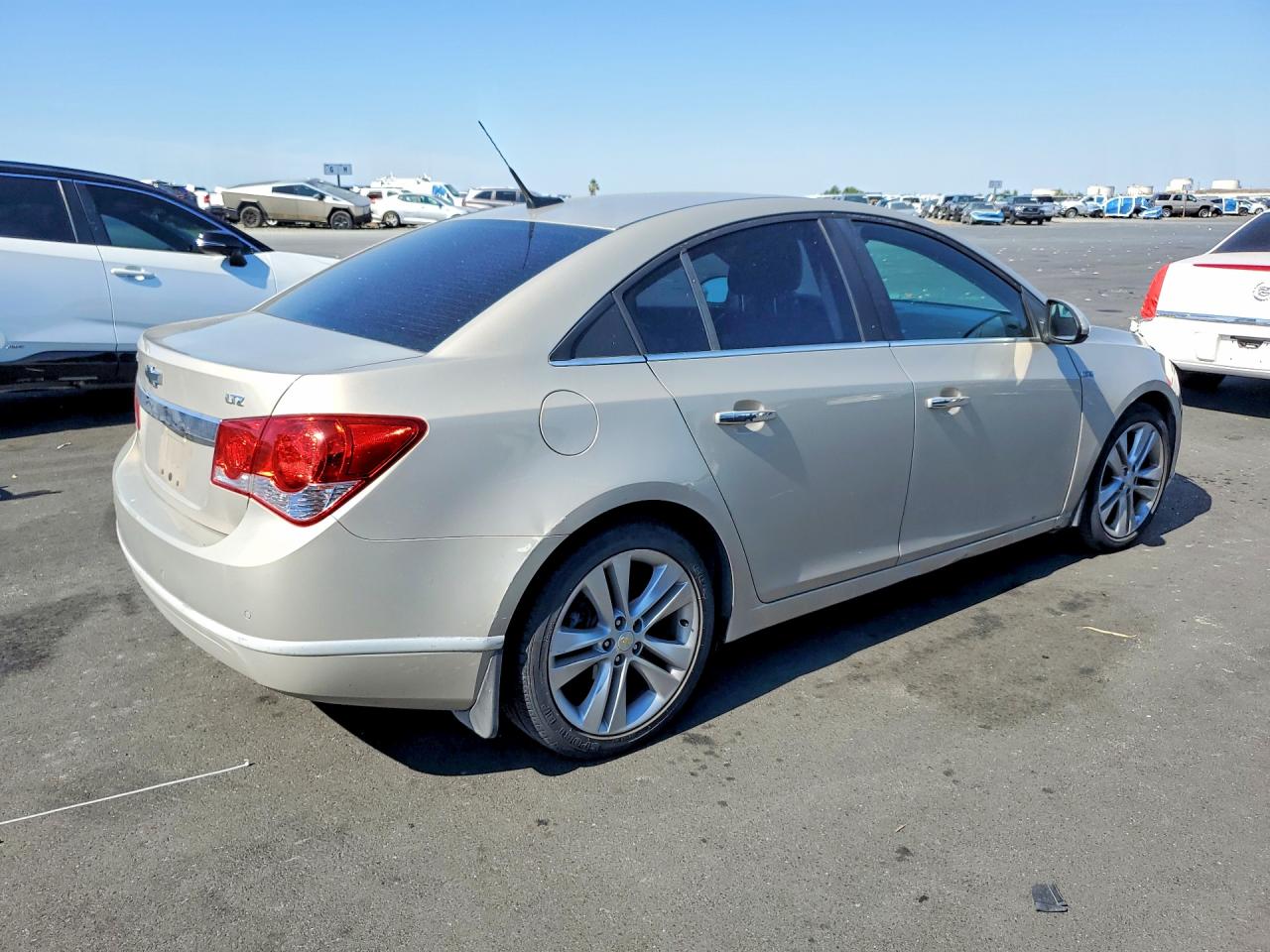 2011 Chevrolet Cruze Ltz Золотой vin: 1G1PH5S97B7251049