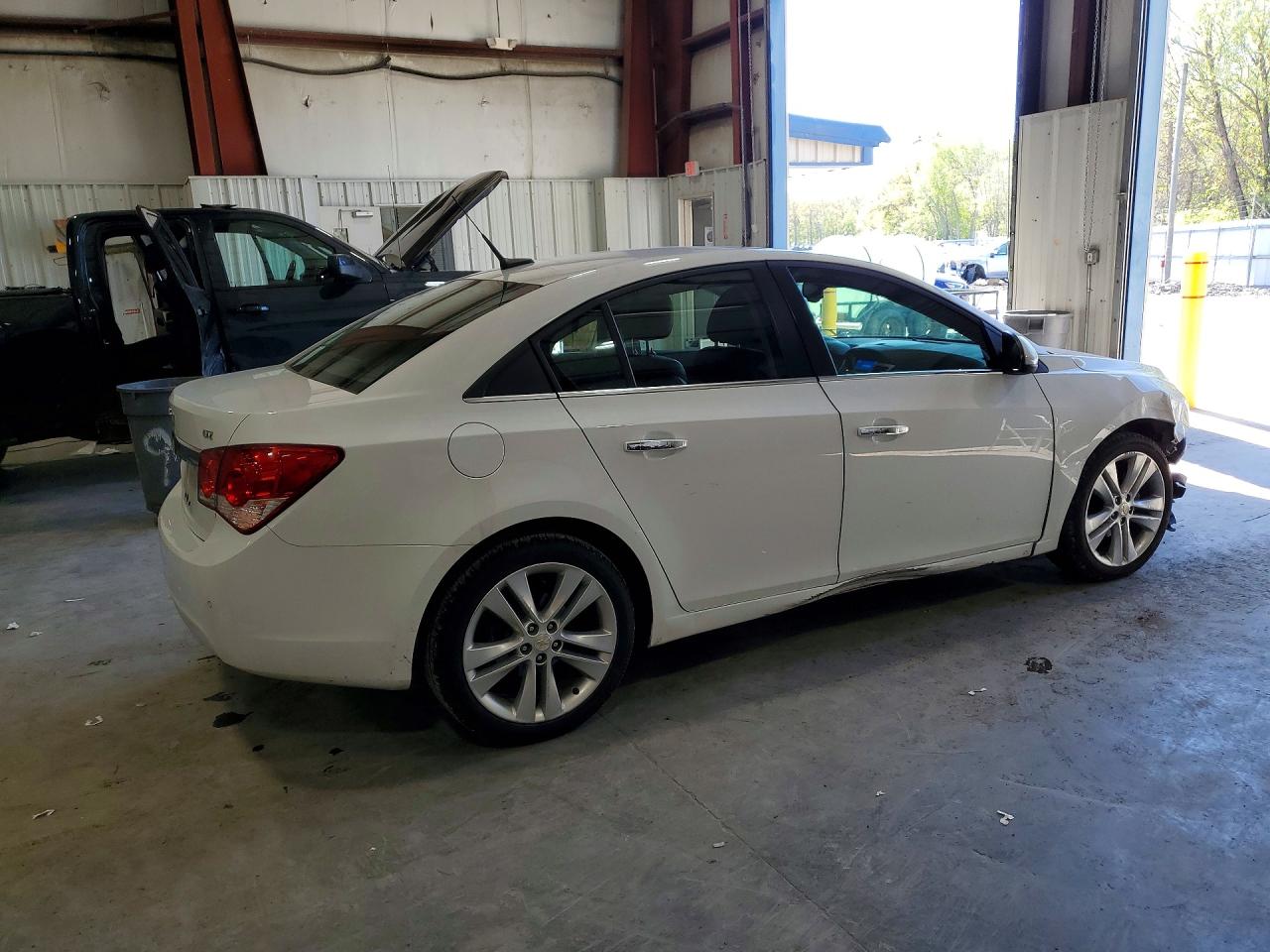 2011 Chevrolet Cruze Ltz White vin: 1G1PH5S99B7271092